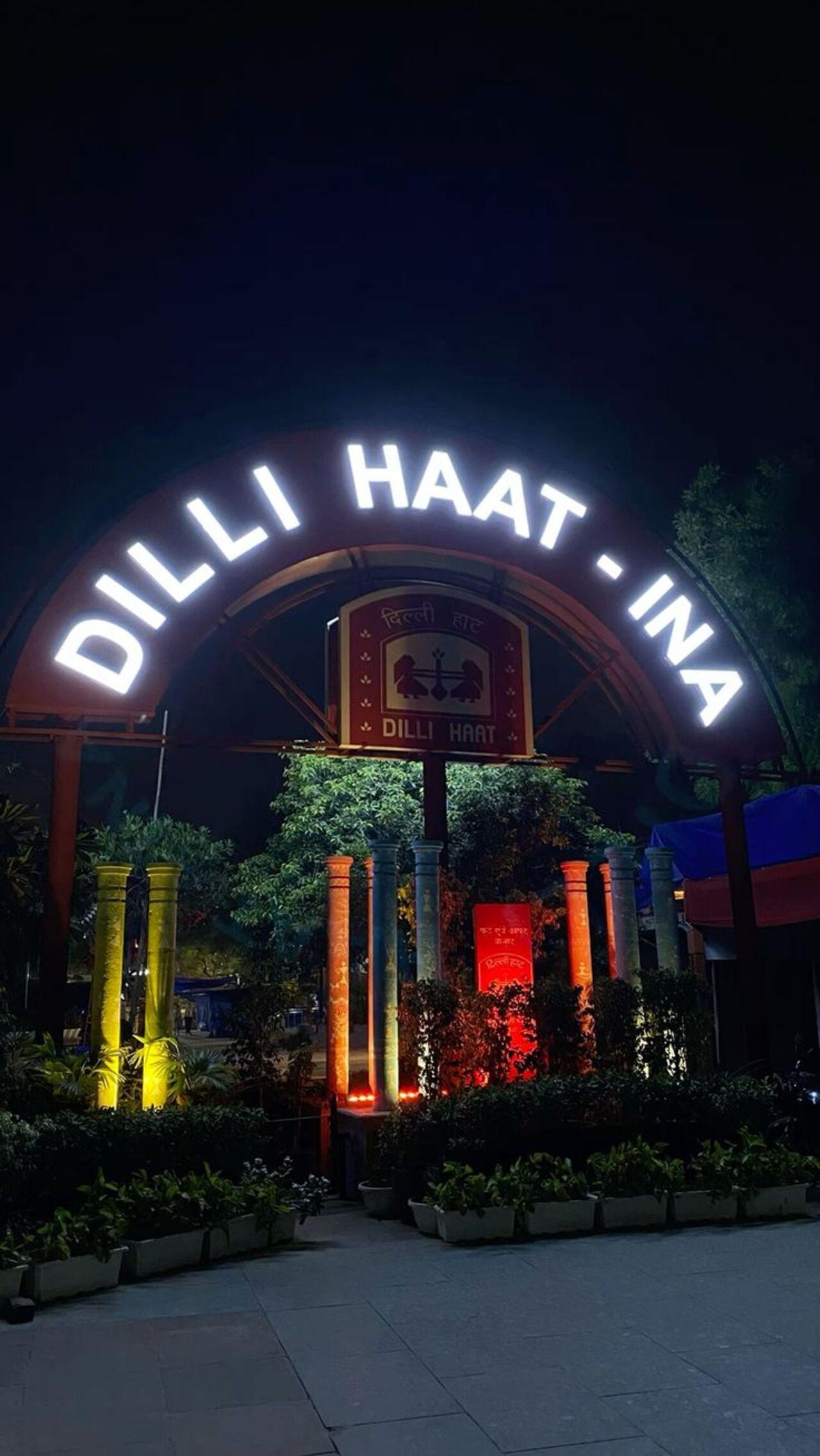 Delhi After Dark: Private Evening Sightseeing by Car
