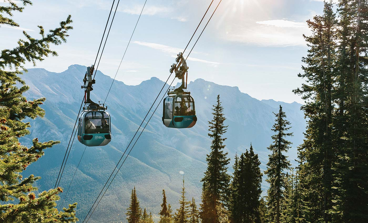 Banff National Park: Lakes, Gondola & Town Tour from Calgary