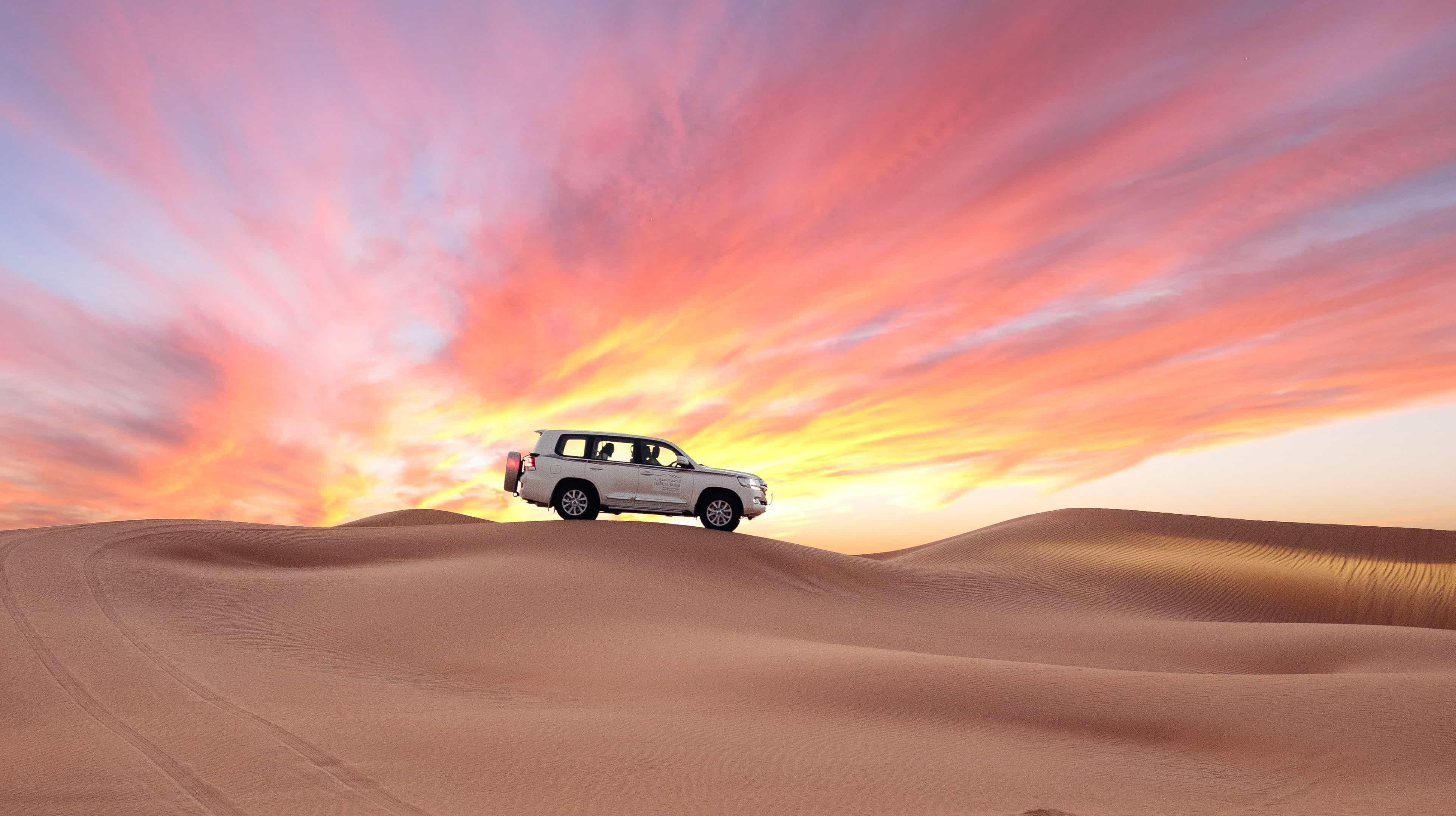 Doha: Desert Safari, Sandboarding & Inland Sea Adventure