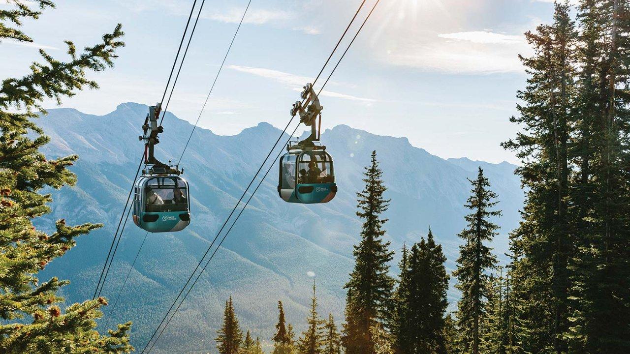 Banff Upper Hot Springs Sulphur Mountain mineral pool Rocky Mountains — image 2