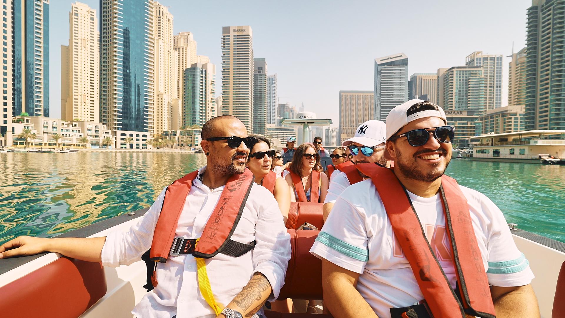 Dubai Marina Speed Boat Tour: Atlantis & Burj Al Arab Views