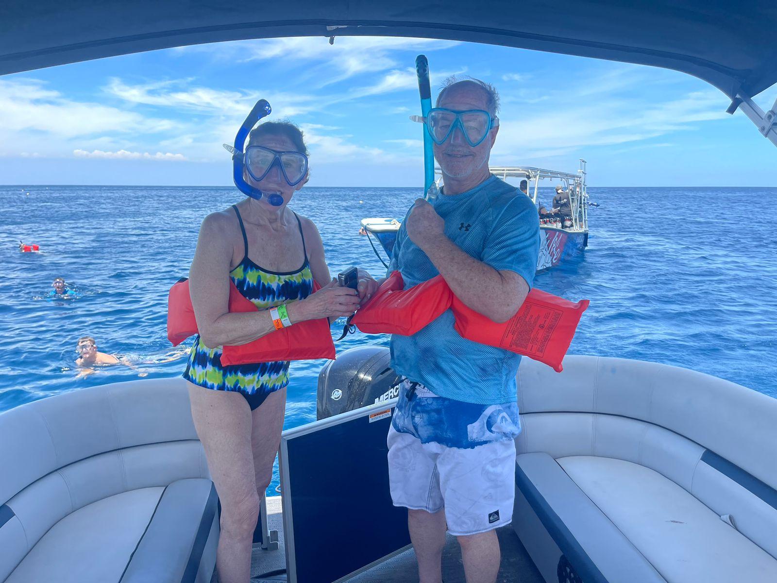 Roatan Reef Snorkel & West Bay Beach with Lunch