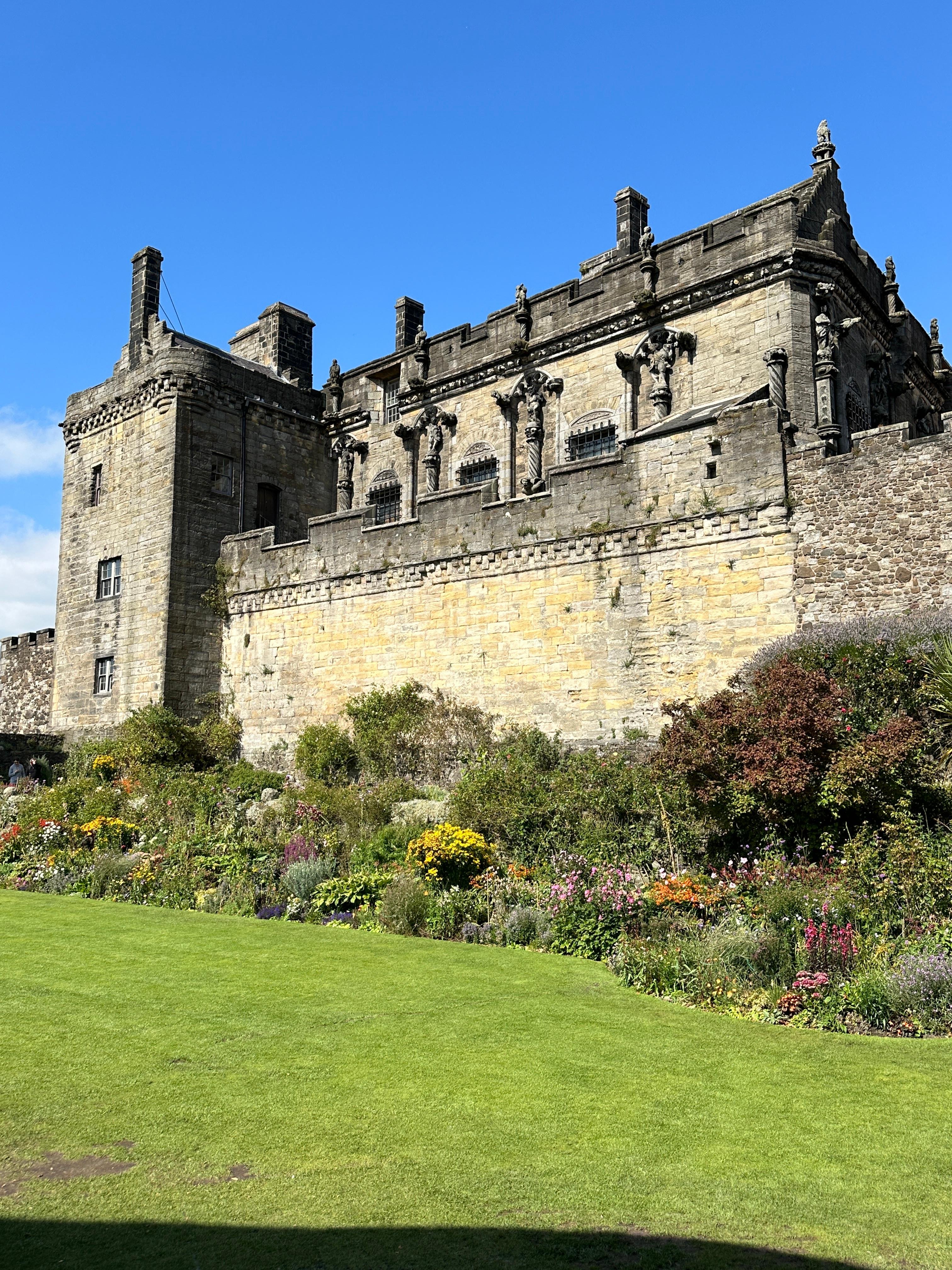 Historical Scotland: Dunfermline, Stirling & Rosslyn Chapel