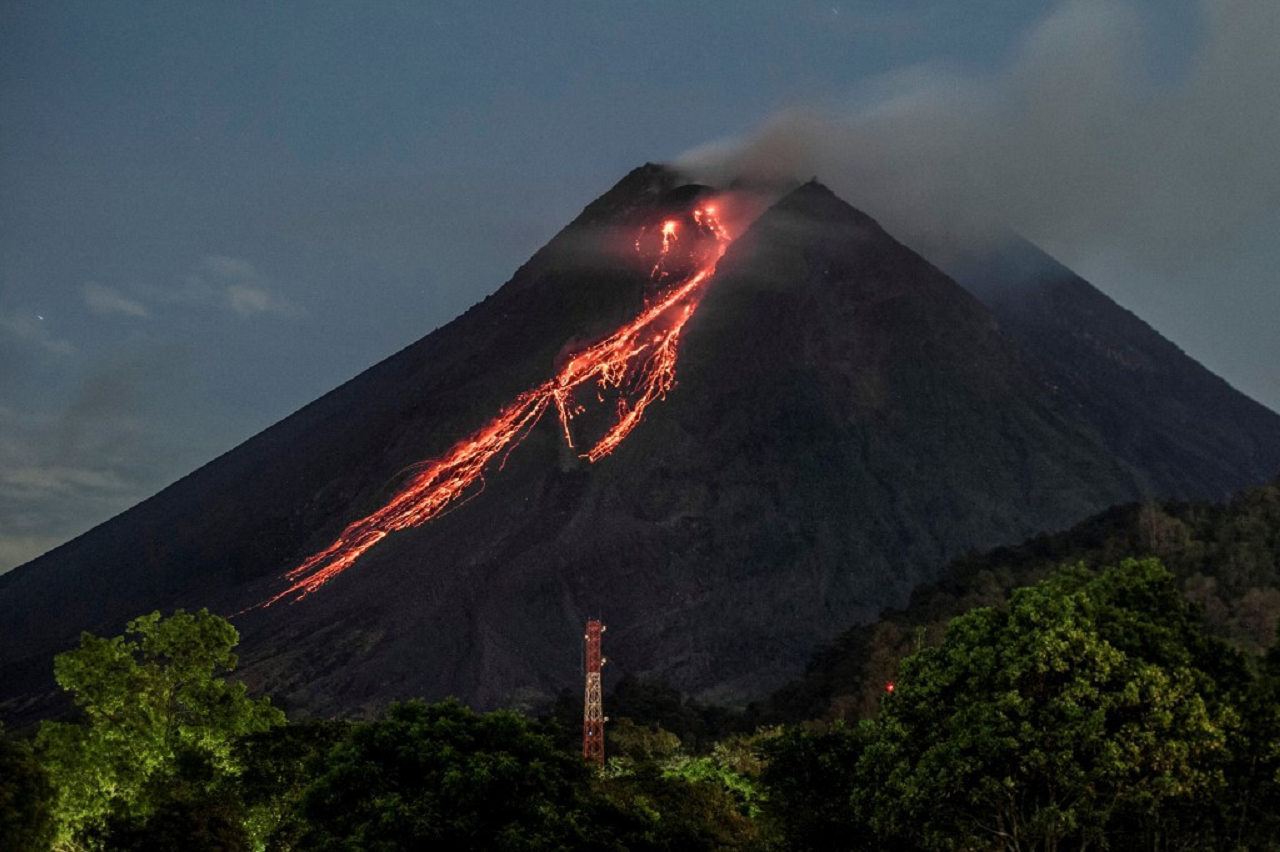 Mount Merapi Night Lava Viewing & Jeep Adventure