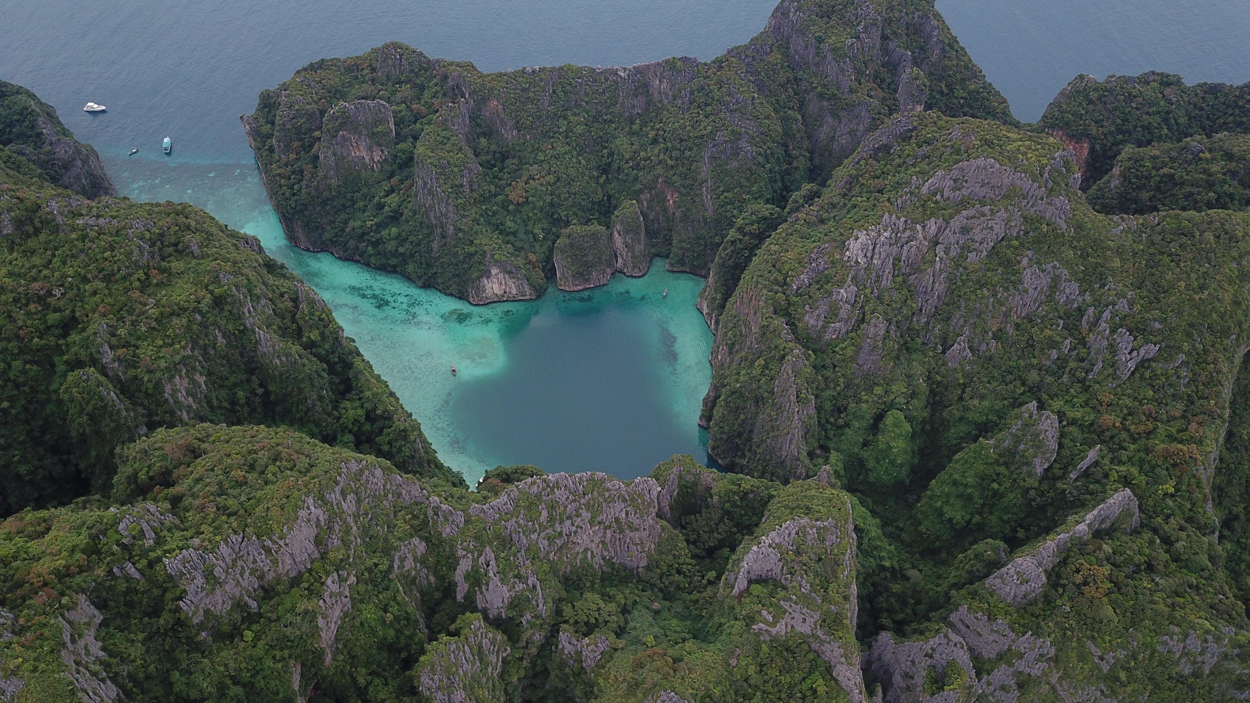 Phi Phi PADI Discover Scuba: 2-Dive Beginner Experience