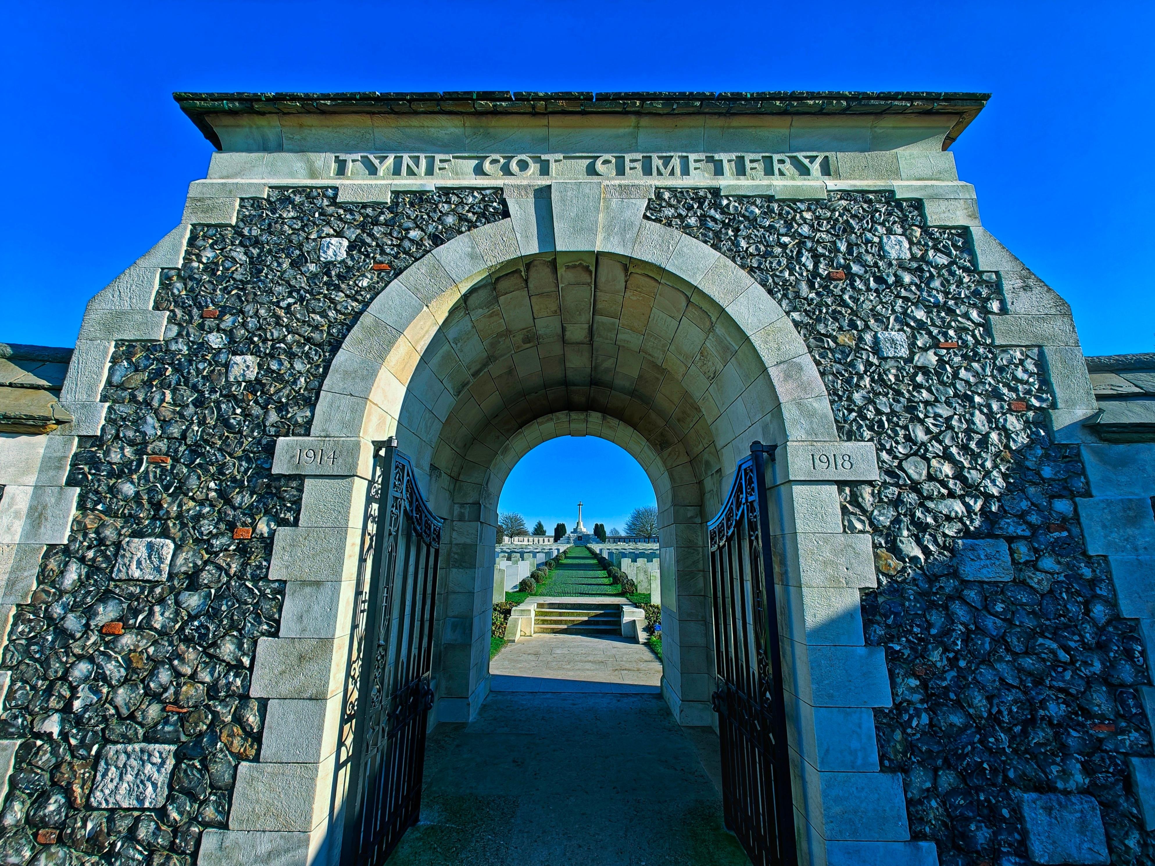 Ypres Salient WWI Battlefields Guided Minivan Tour
