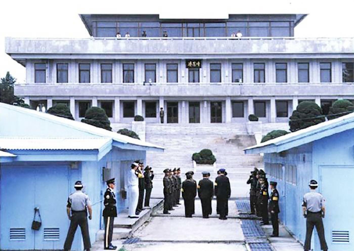 DMZ Small-Group Half-Day Tour with JSA Stories & NK Defector Q&A
