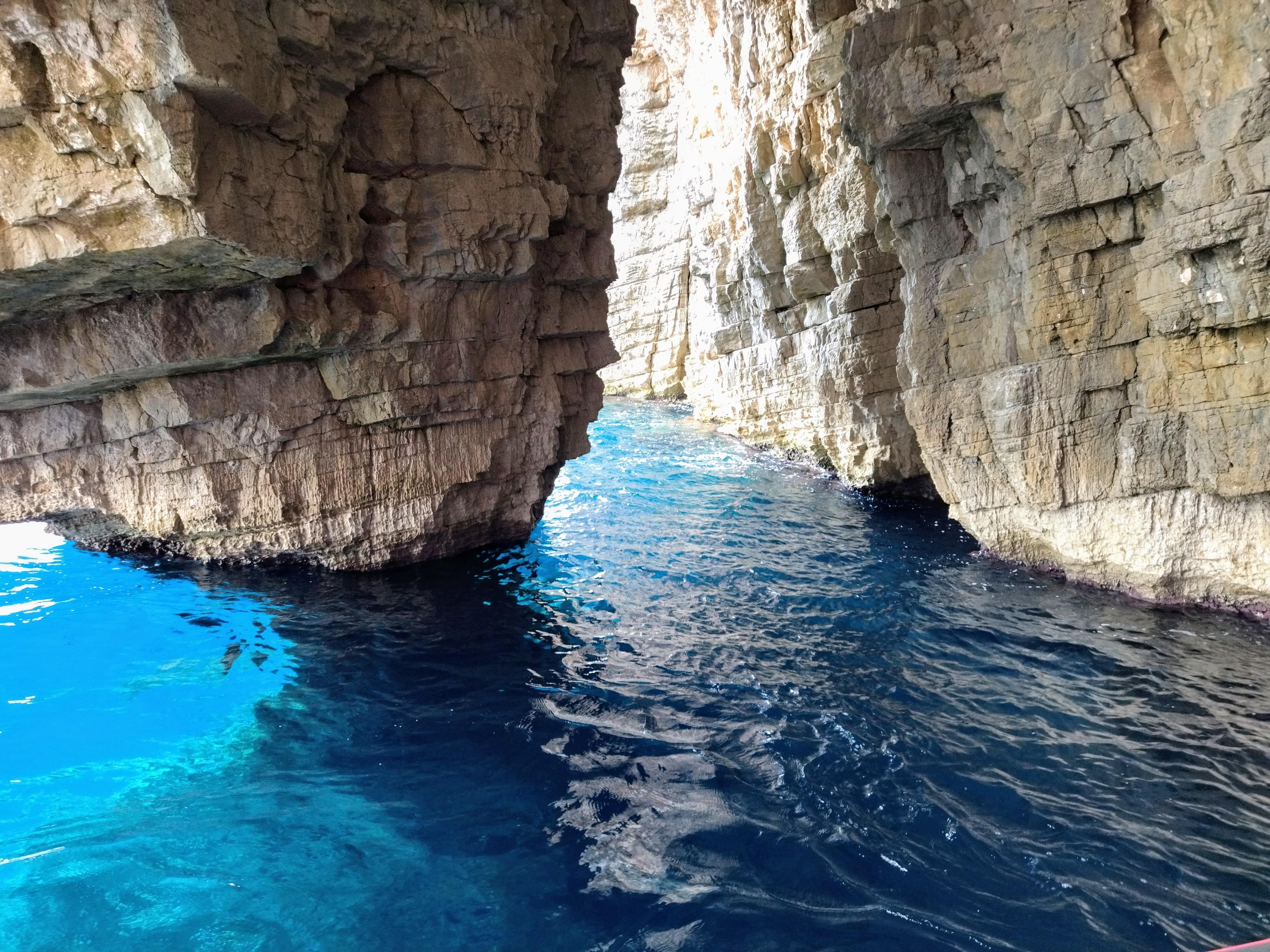 5-Island Speedboat Adventure: Blue Cave & Hvar from Split