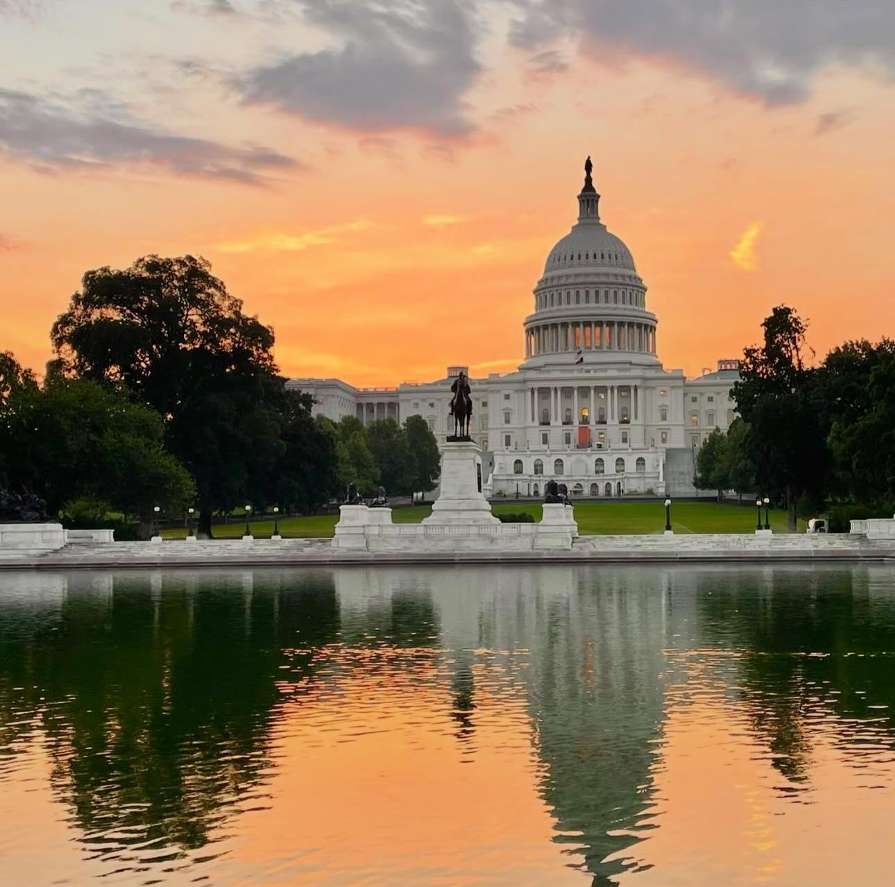 Capitol Hill Early Access Tour with Entry Tickets
