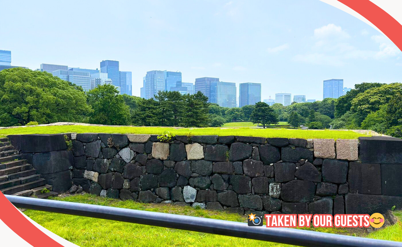 Tokyo Imperial Palace tour — Ōtemon Gate, Ninomaru Garden and castle moat — image 20