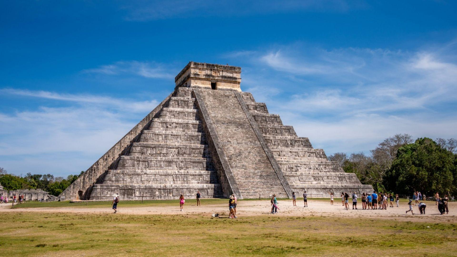 Chichén Itzá, Cenote Hubikú & Valladolid Full-Day Tour