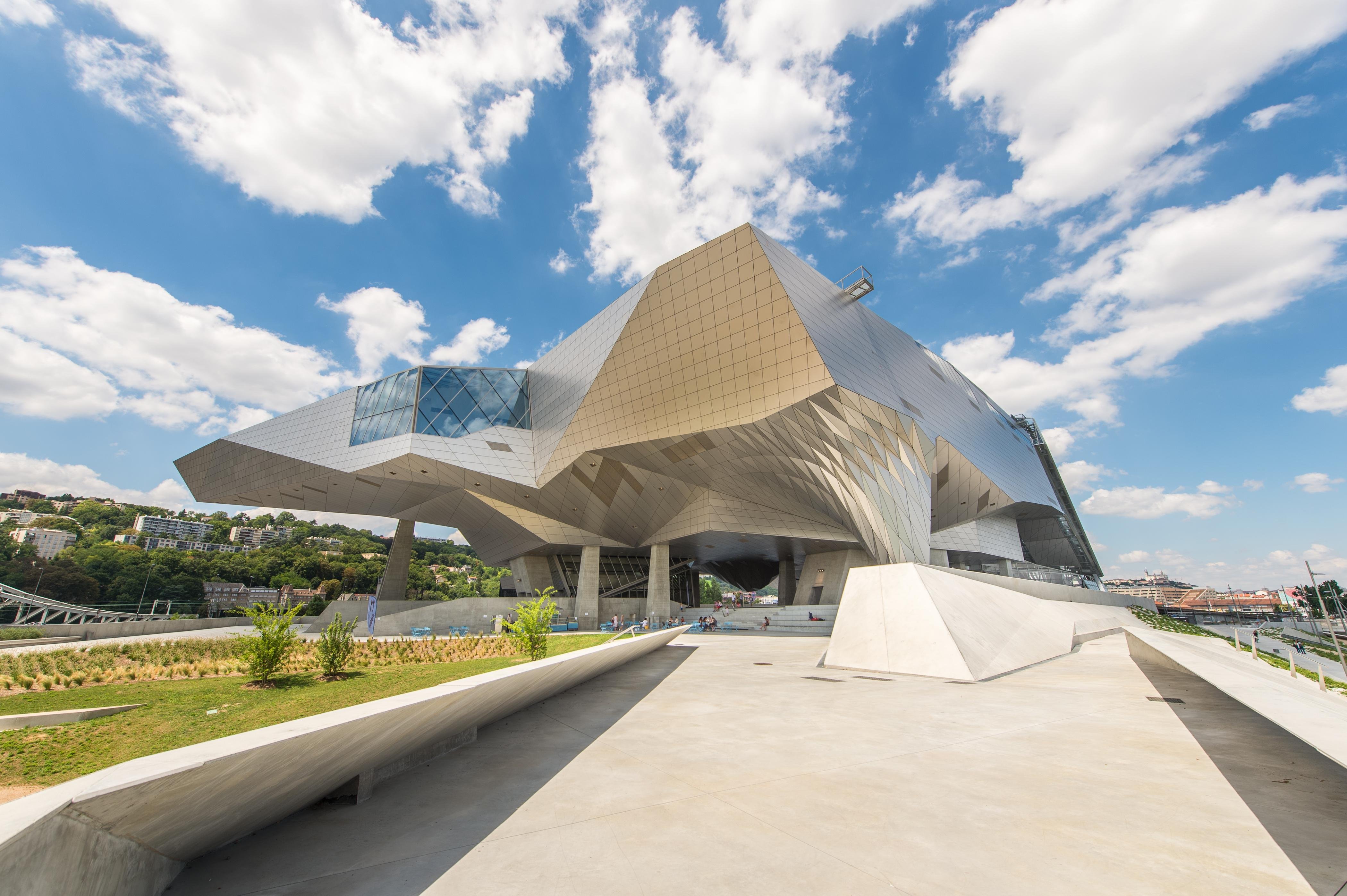 Lyon City Card — Fourvière basilica, Confluences museum and the funiculars — image 3