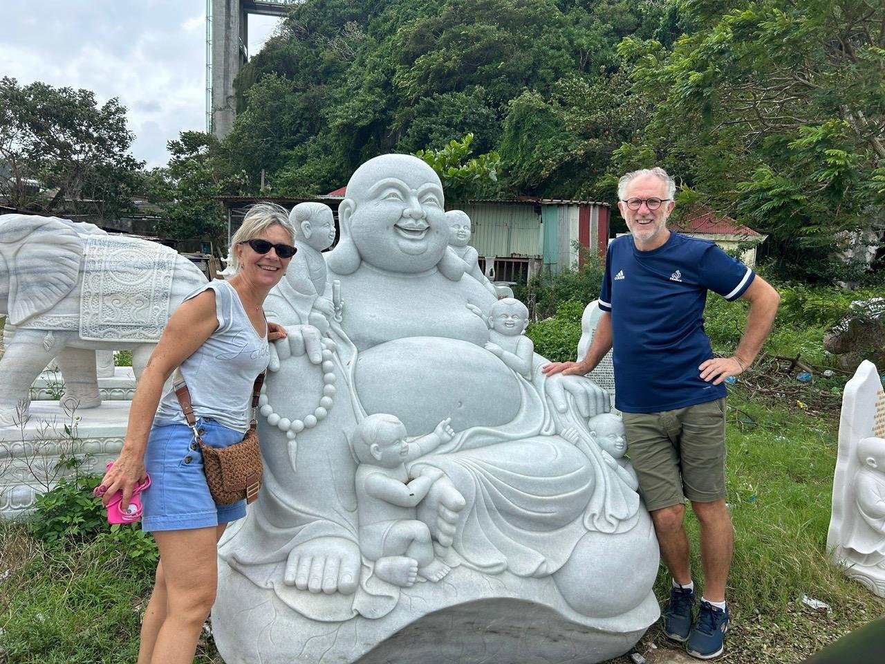 Hue & Hoi An: Private Scenic One-Way Transfer