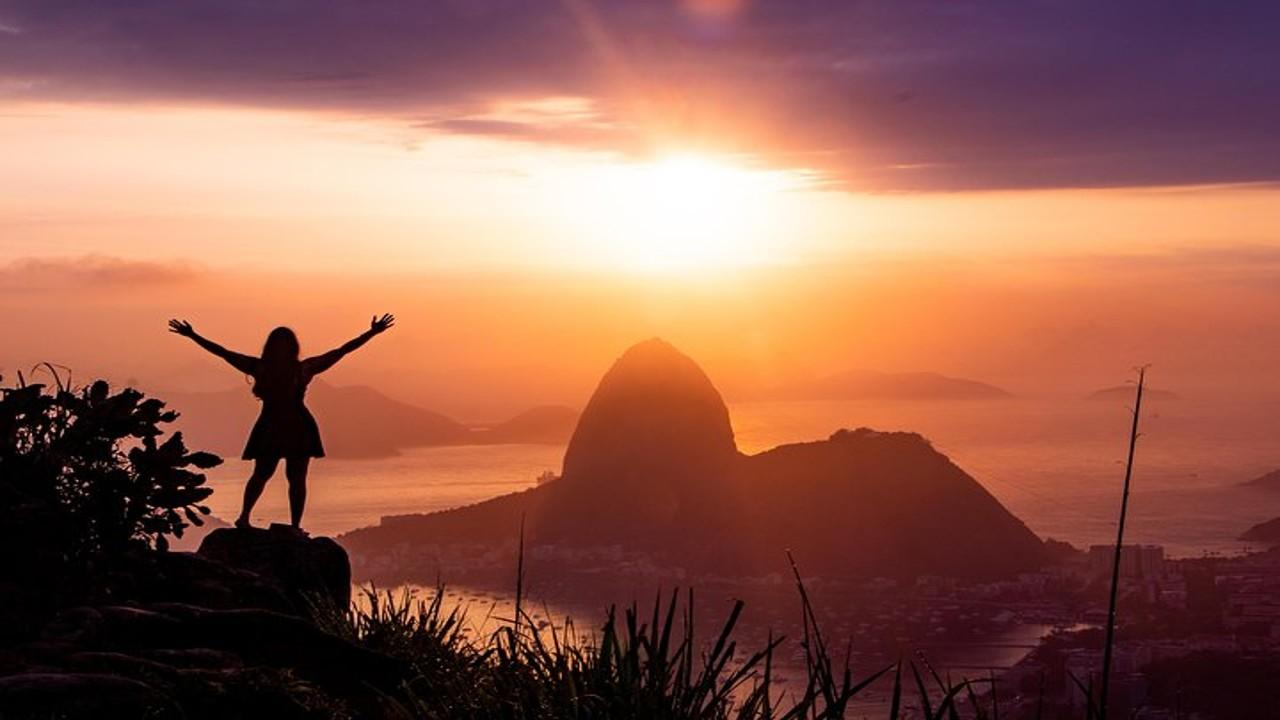 Rio de Janeiro: Sunrise Photography at Mirante Dona Marta