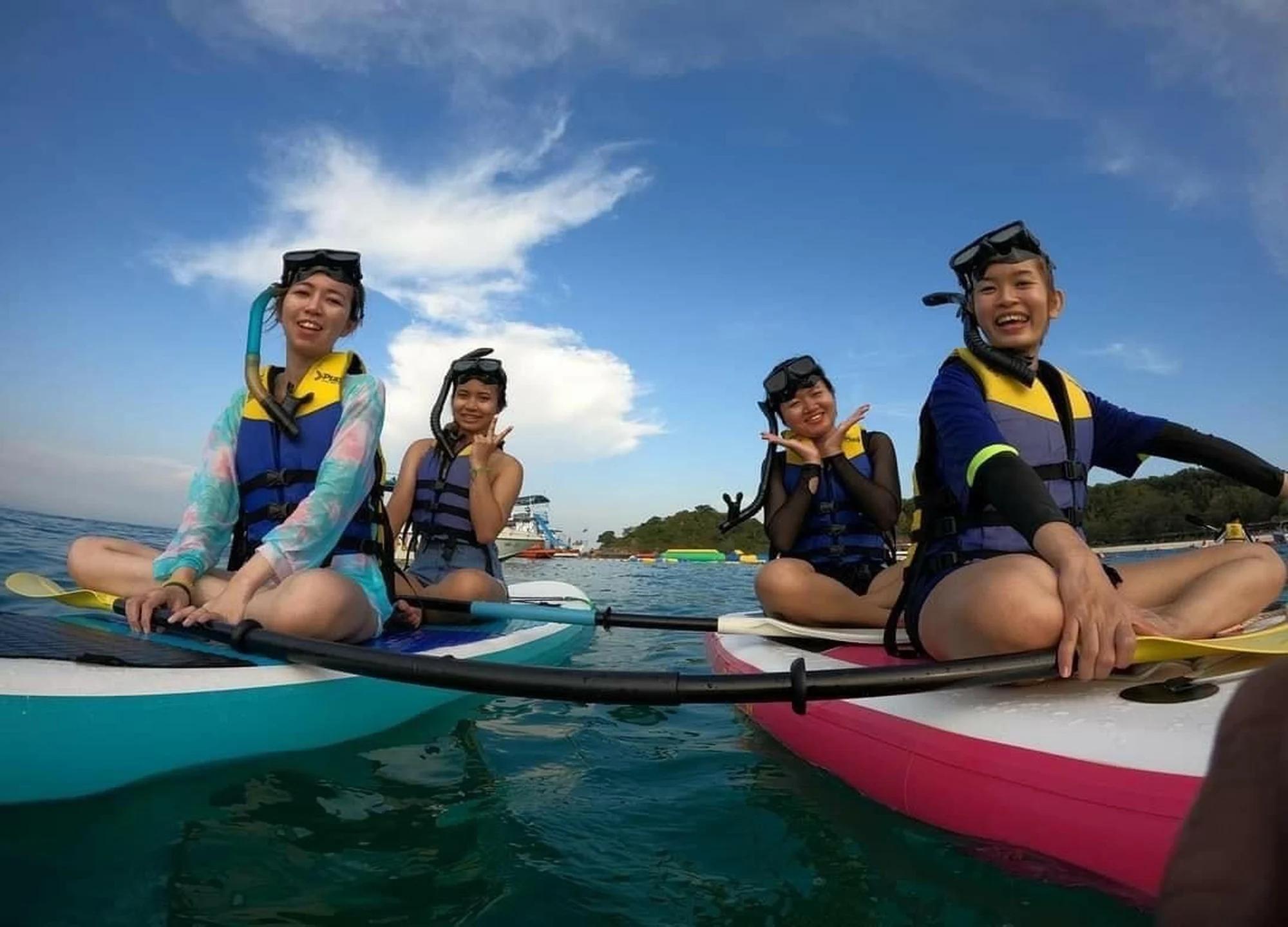 Pattaya: Coral Island Snorkeling and Kayaking Adventure