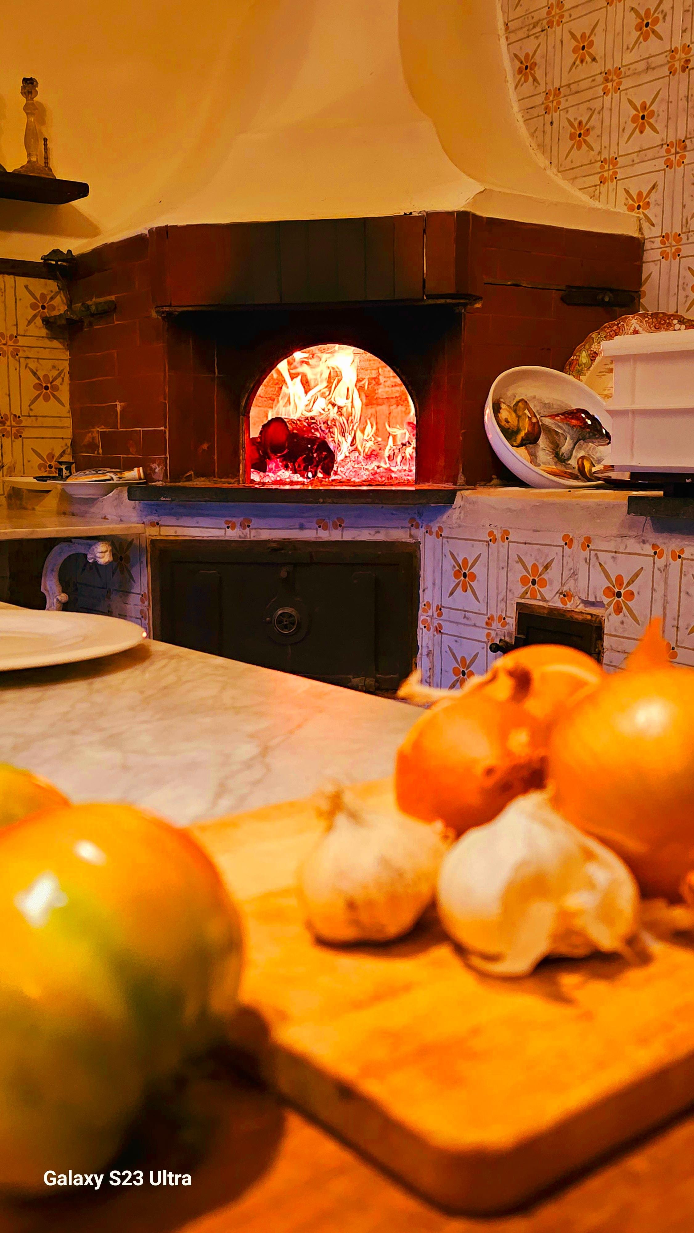 Sorrento Hands-On Cooking Class: Pizza, Pasta & Limoncello