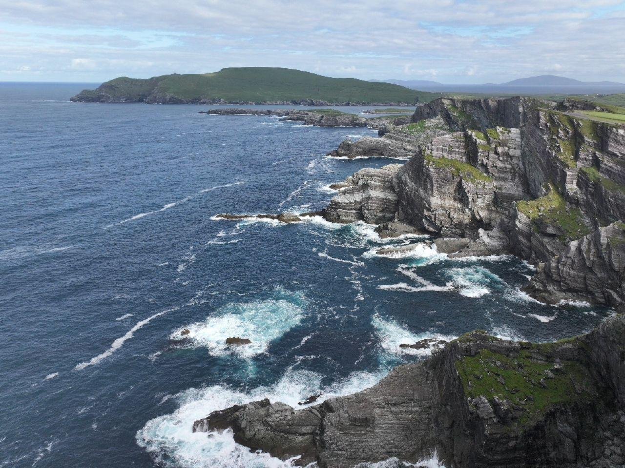 Kerry Cliffs & Skellig Ring Day Tour from Killarney