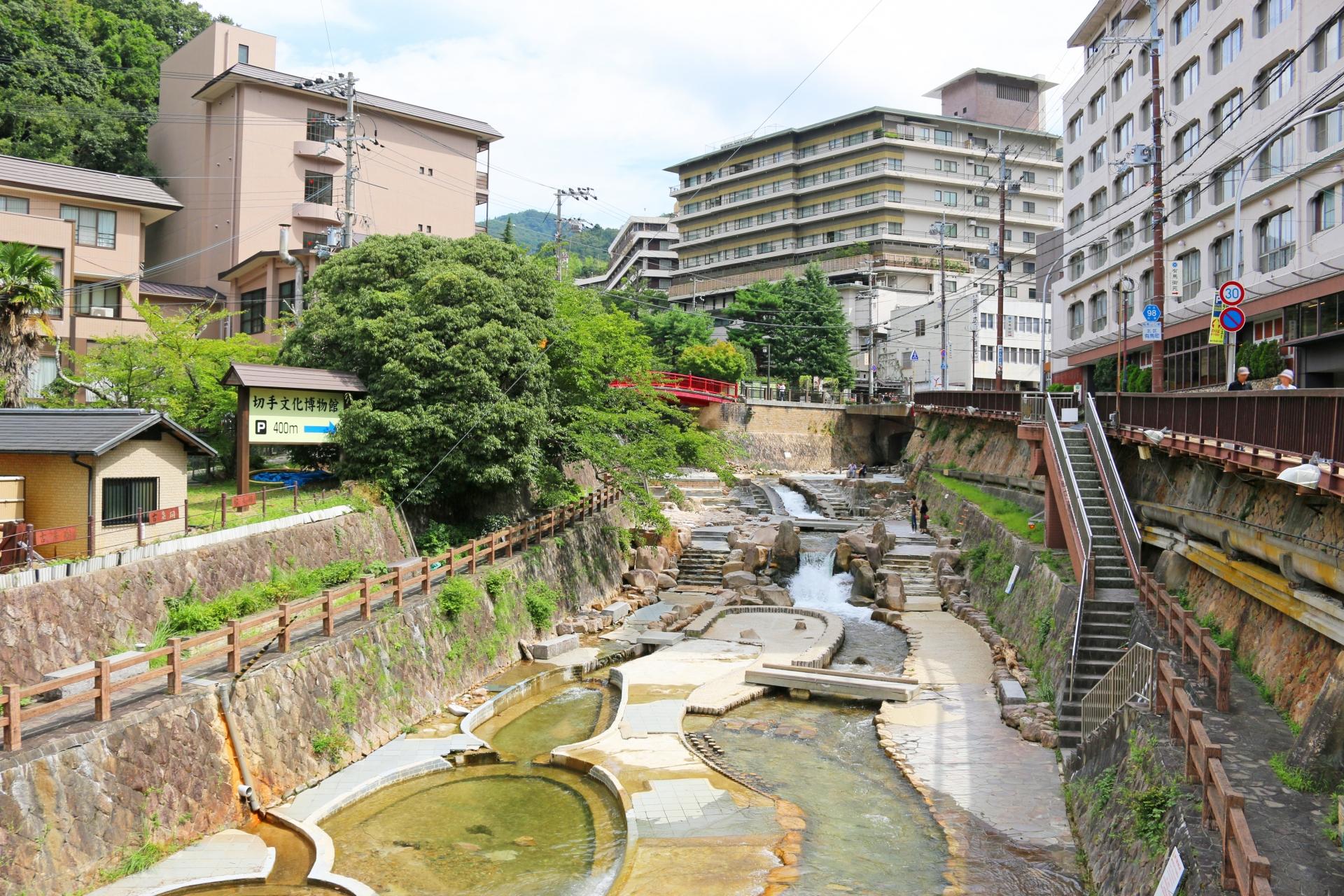 Himeji Castle, Arima Onsen & Mt. Rokko Day Tour from Osaka