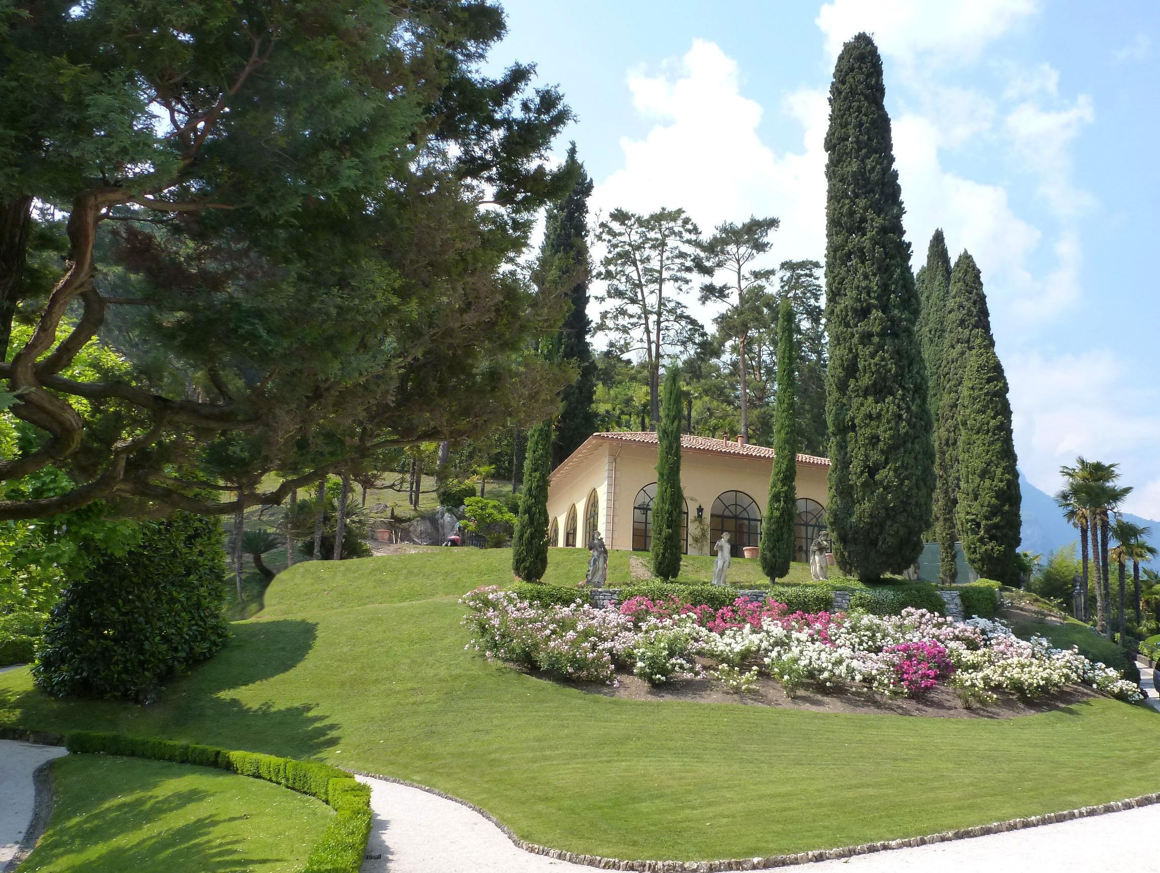 Villa del Balbianello Guided Tour & Velarca Experience