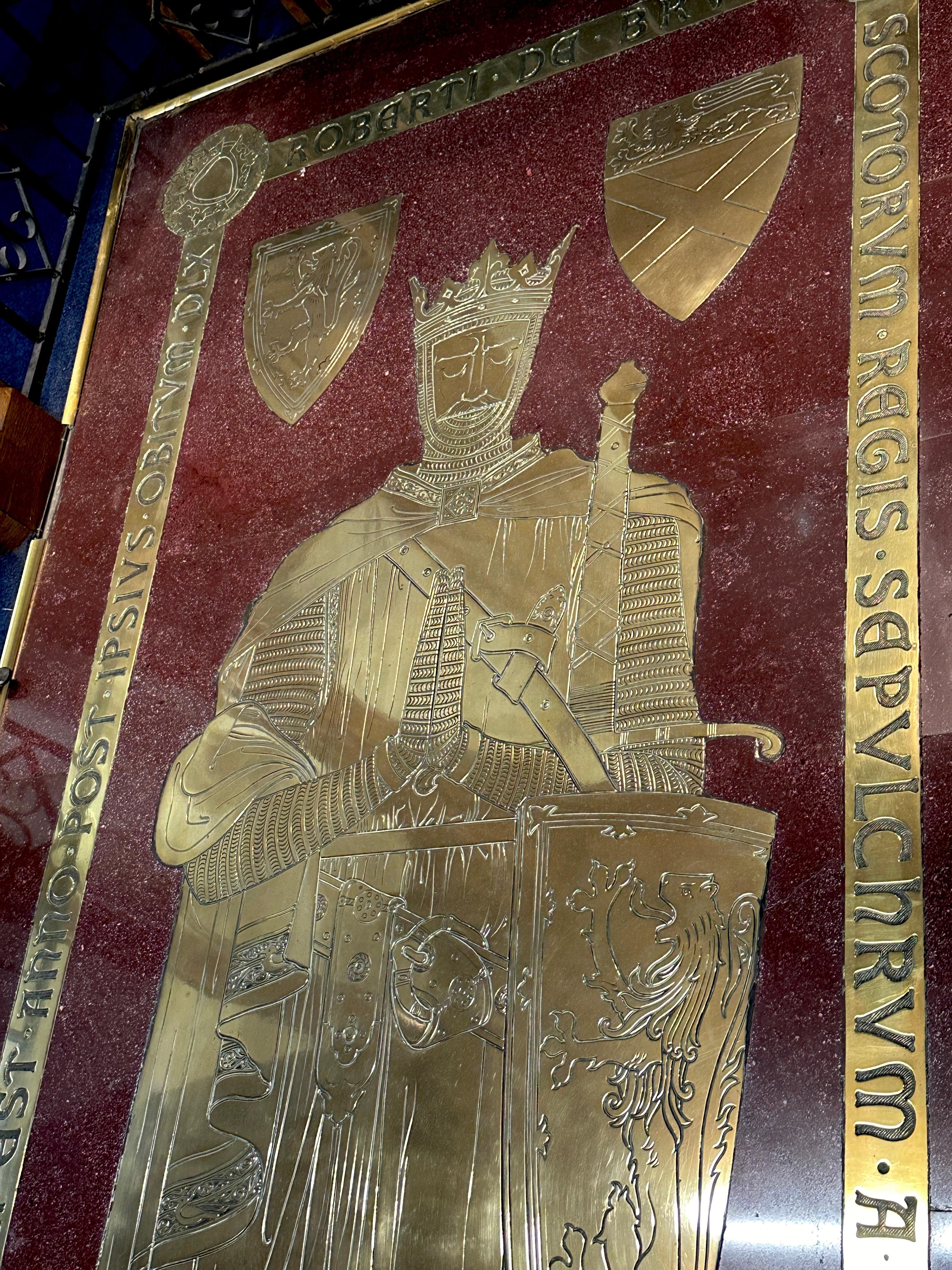 Historical Scotland: Dunfermline, Stirling & Rosslyn Chapel