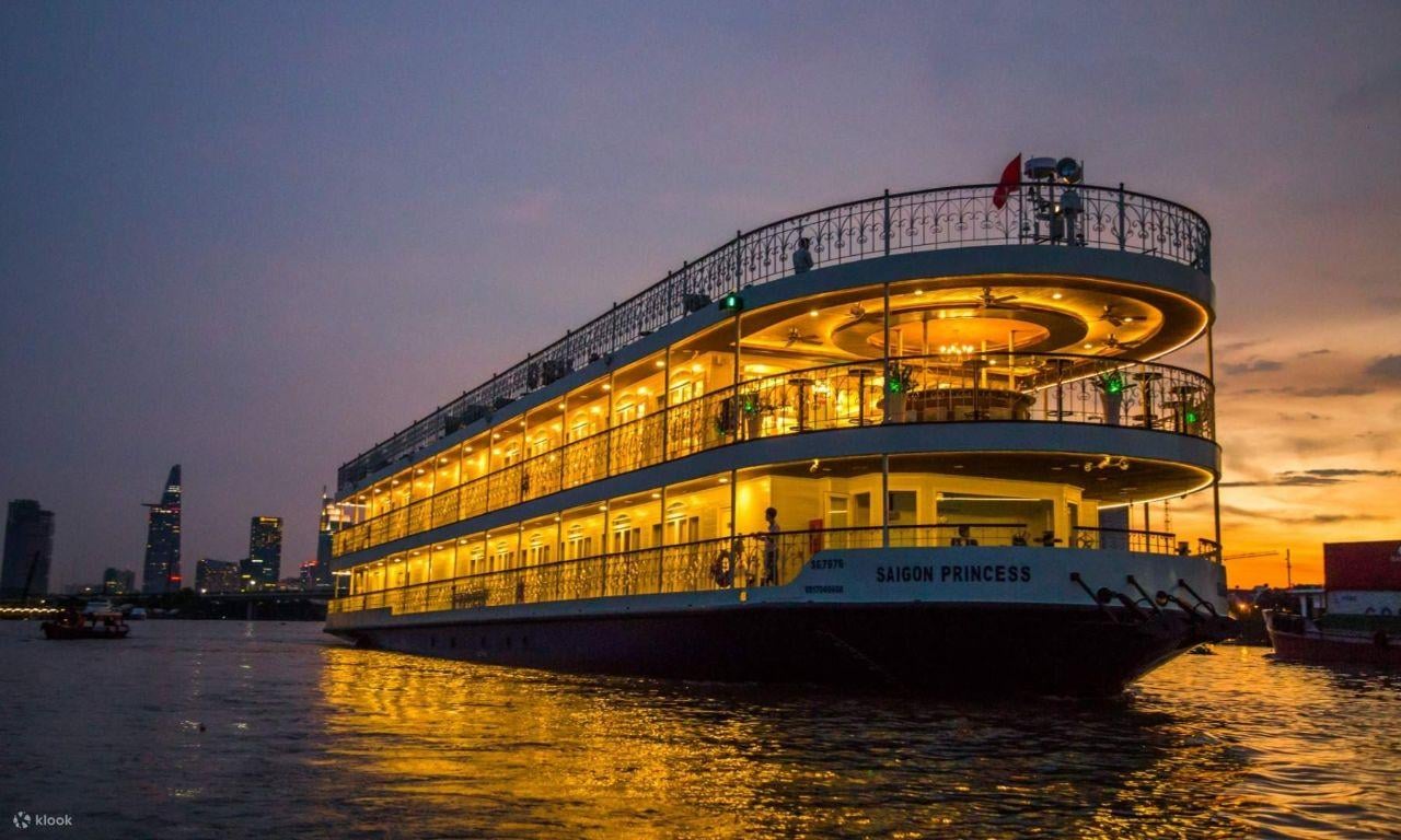 Southern Vietnam 3-Day Adventure: Saigon, Mui Ne & Mekong Delta