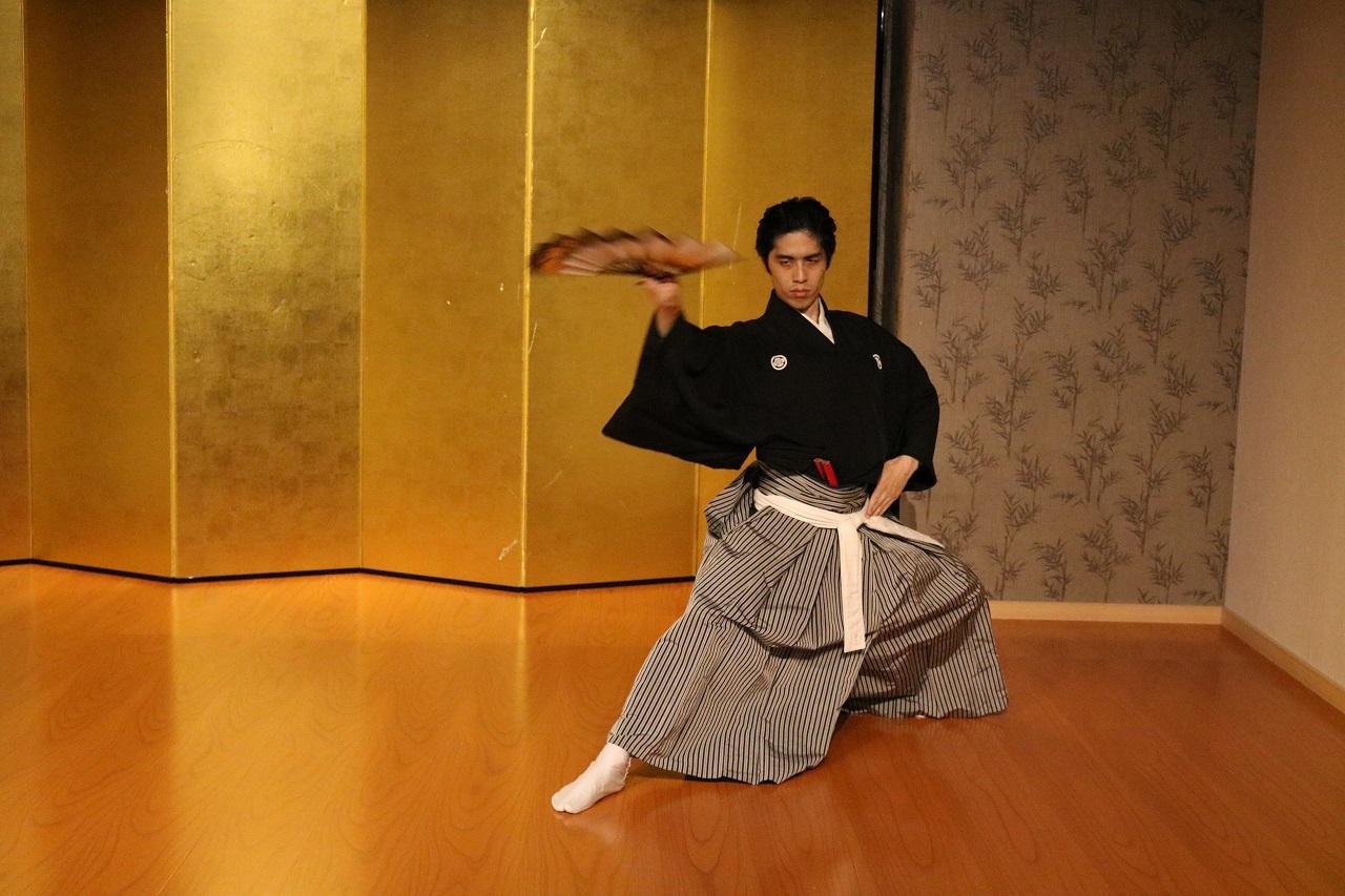Kyoto Samurai Kenbu Sword Dance Show & Mini Lesson