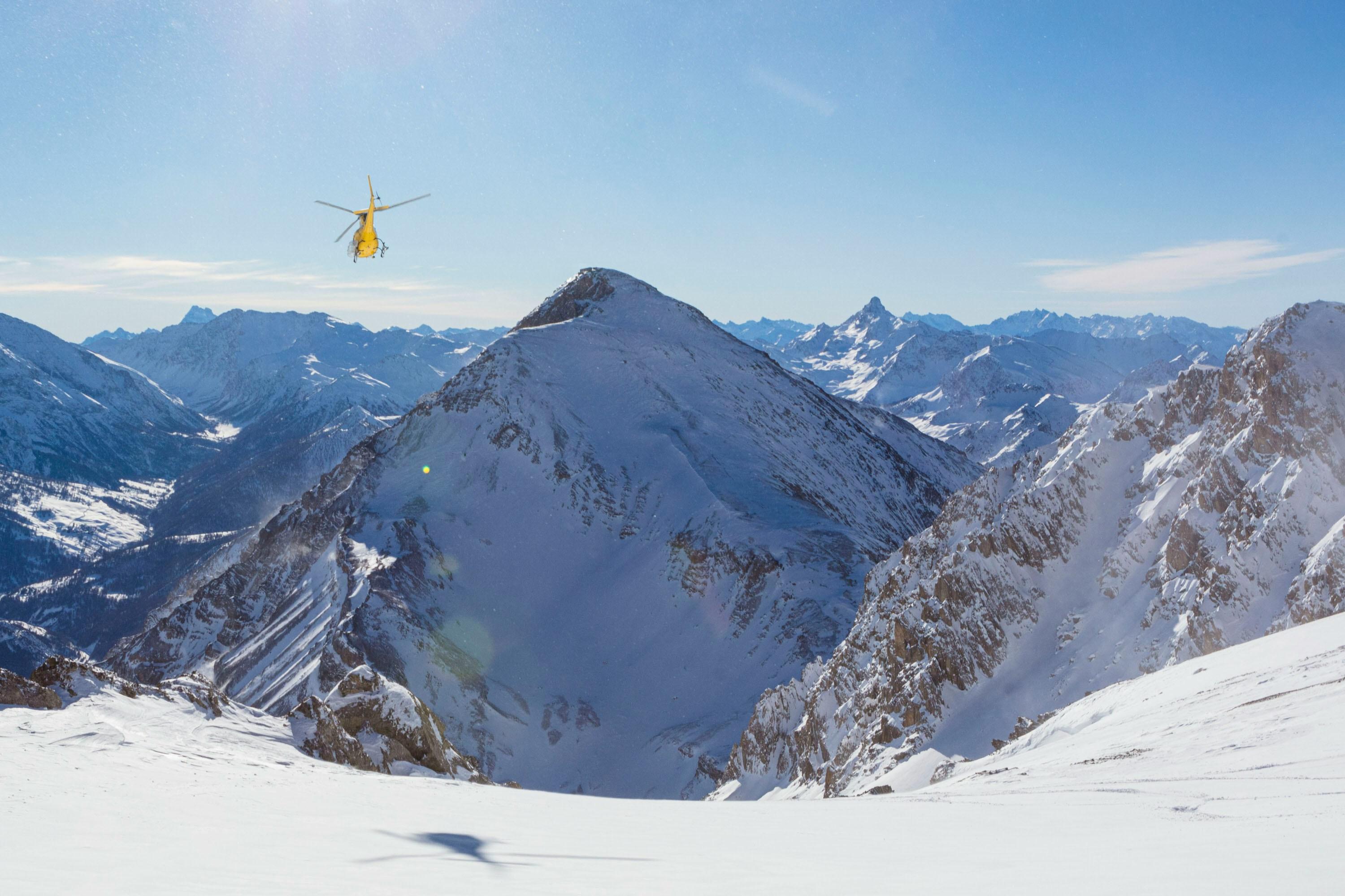 Everest Base Camp Helicopter Expedition with Breakfast