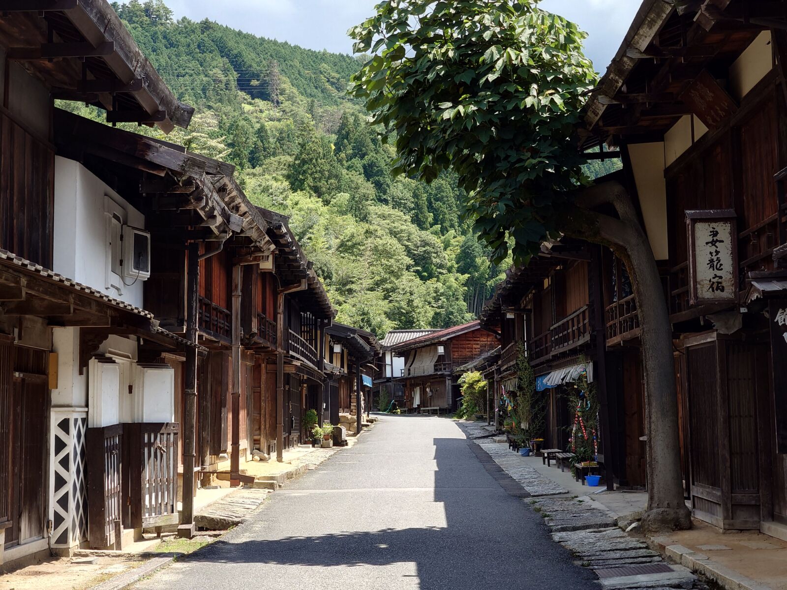 Nakasendo Trail Hike: Tsumago to Magome Day Tour