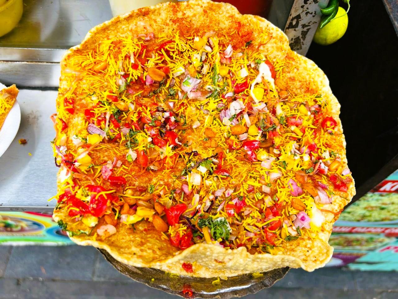 Bangalore Evening Street Food Tour & Lalbagh Gardens