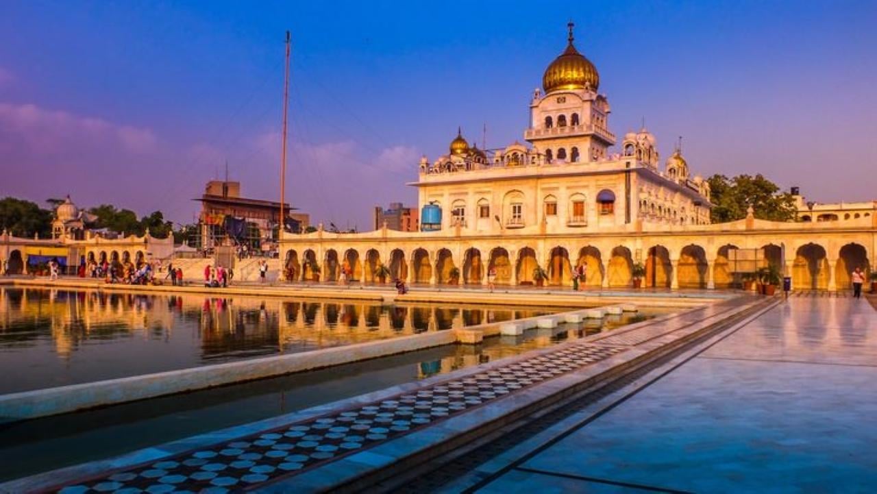 Private Luxury Full-Day Tour of Old & New Delhi