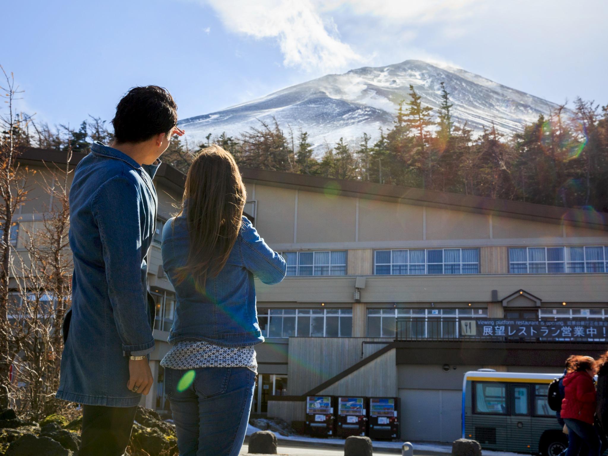 Mt. Fuji and Lake Kawaguchiko Day Tour from Tokyo