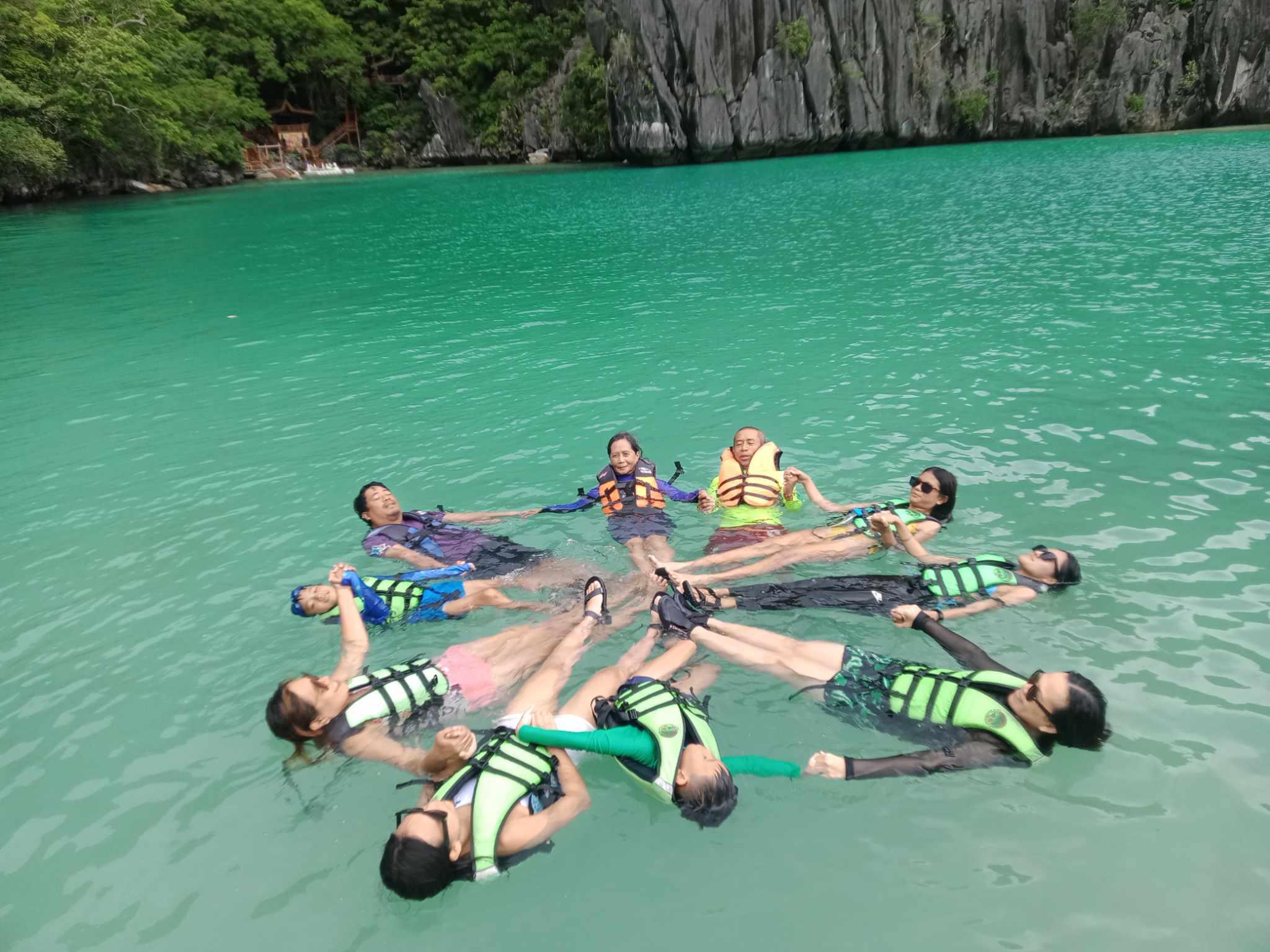 El Nido Private Island Hopping Tour A with Buffet Lunch