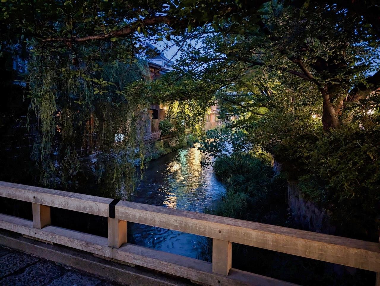 Kyoto Evening Wagyu & Sake Gion Walking Tour