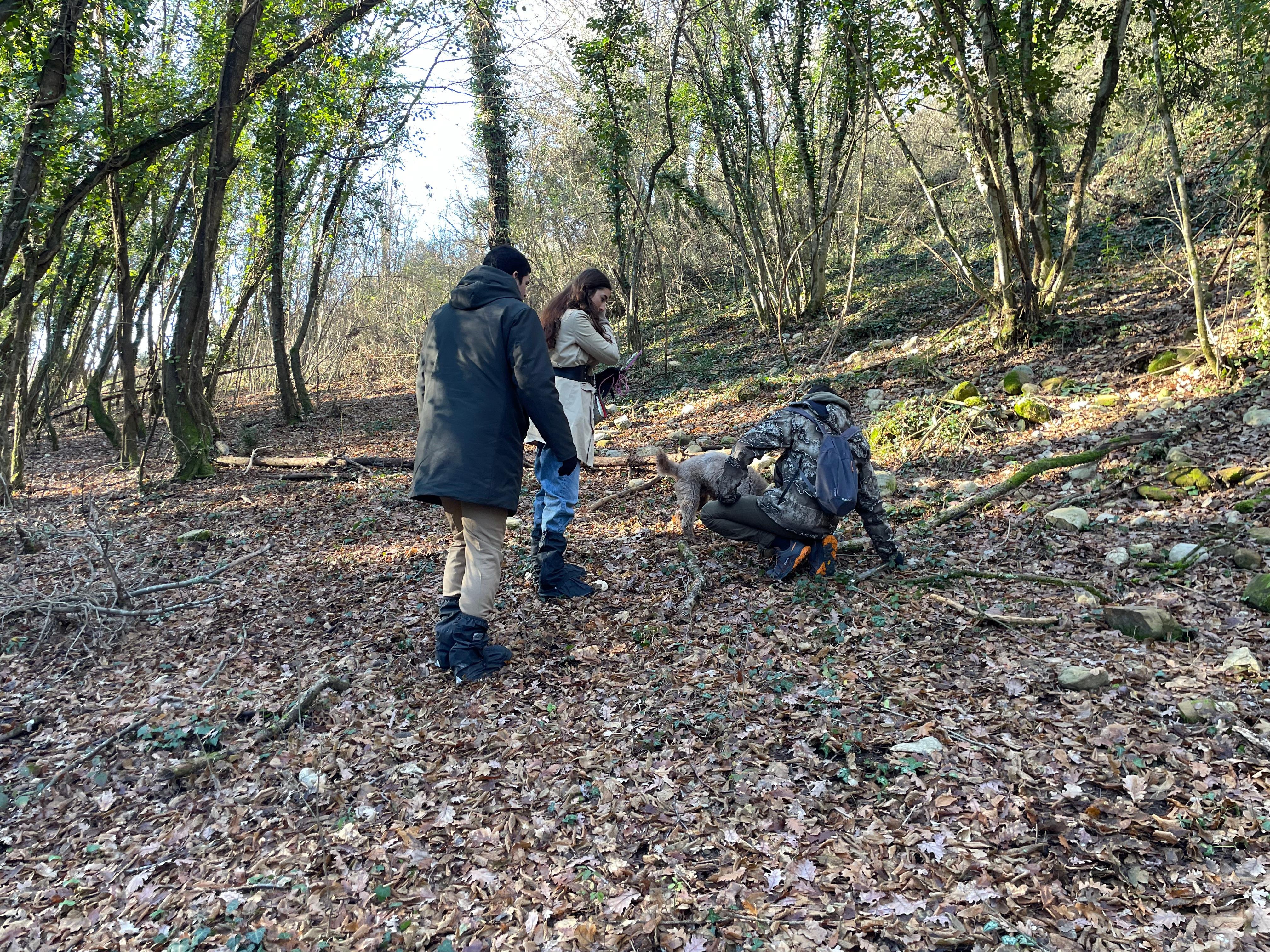 truffle hunting in Umbria — photo 26