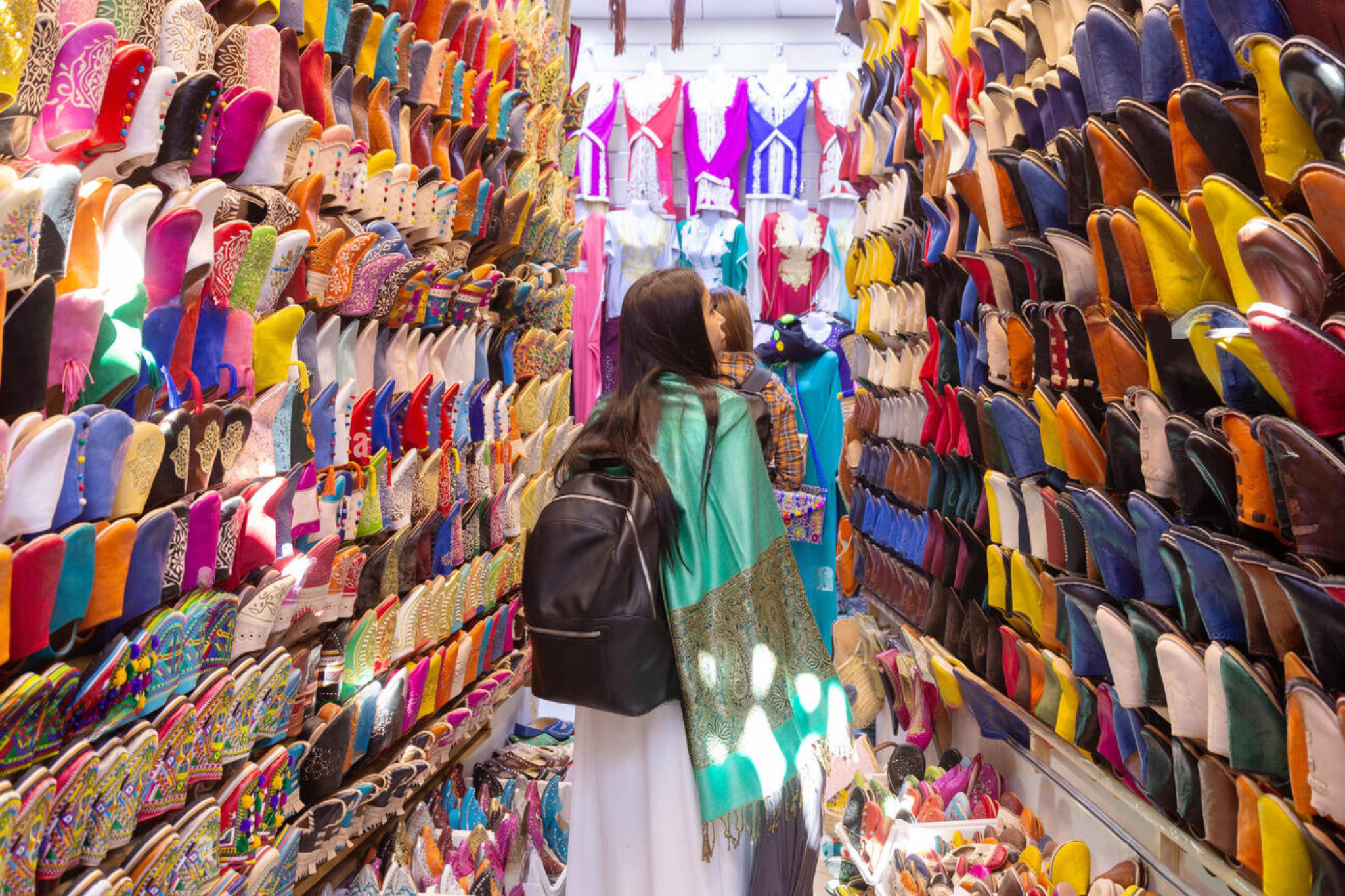 Casablanca Souks: Guided Shopping & Cultural Exploration