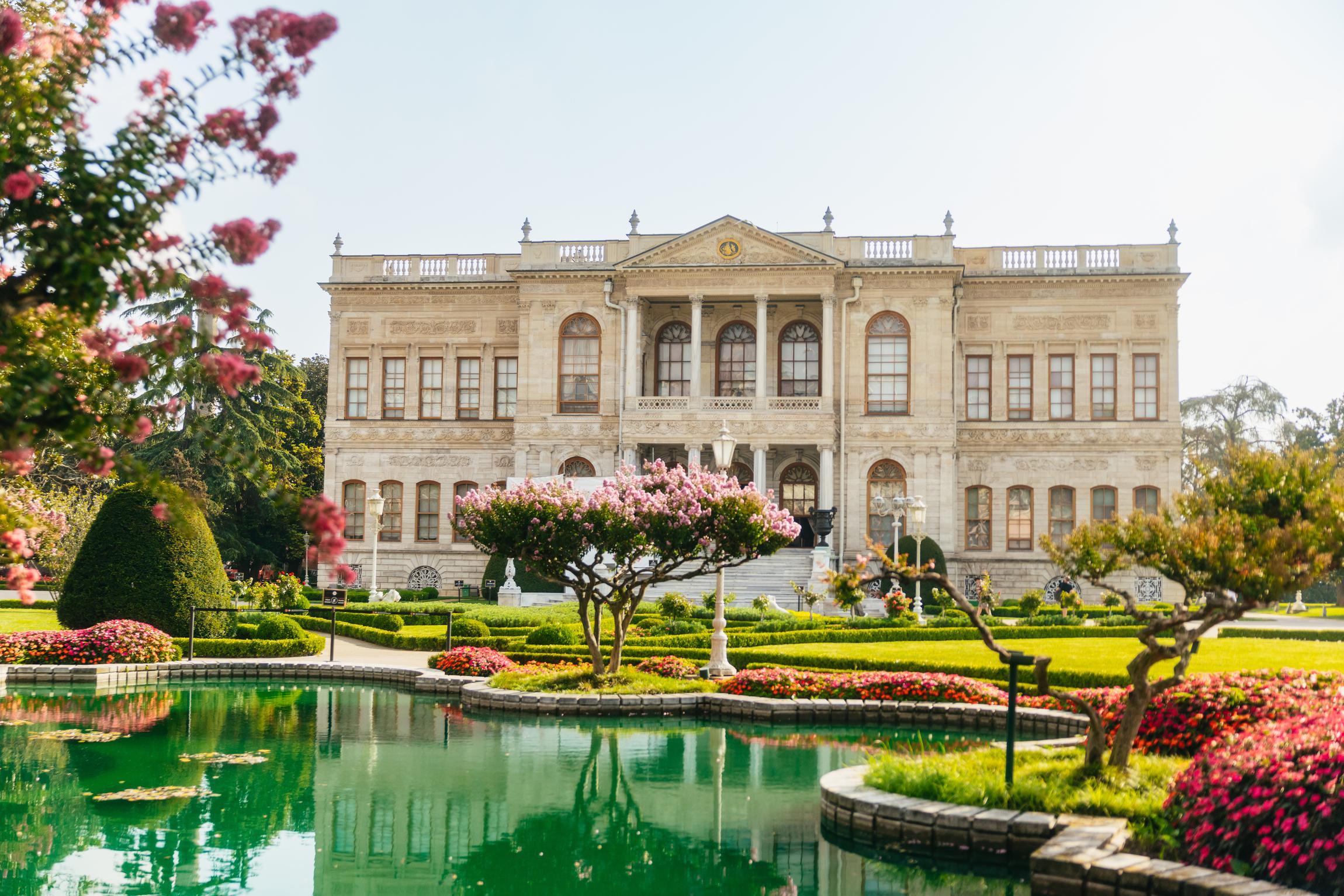 Dolmabahce Palace & Harem Skip-the-Line Entry with Audio Guide
