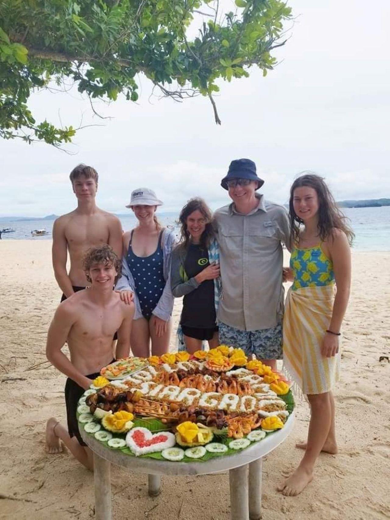 Siargao Three-Island Adventure with Lunch
