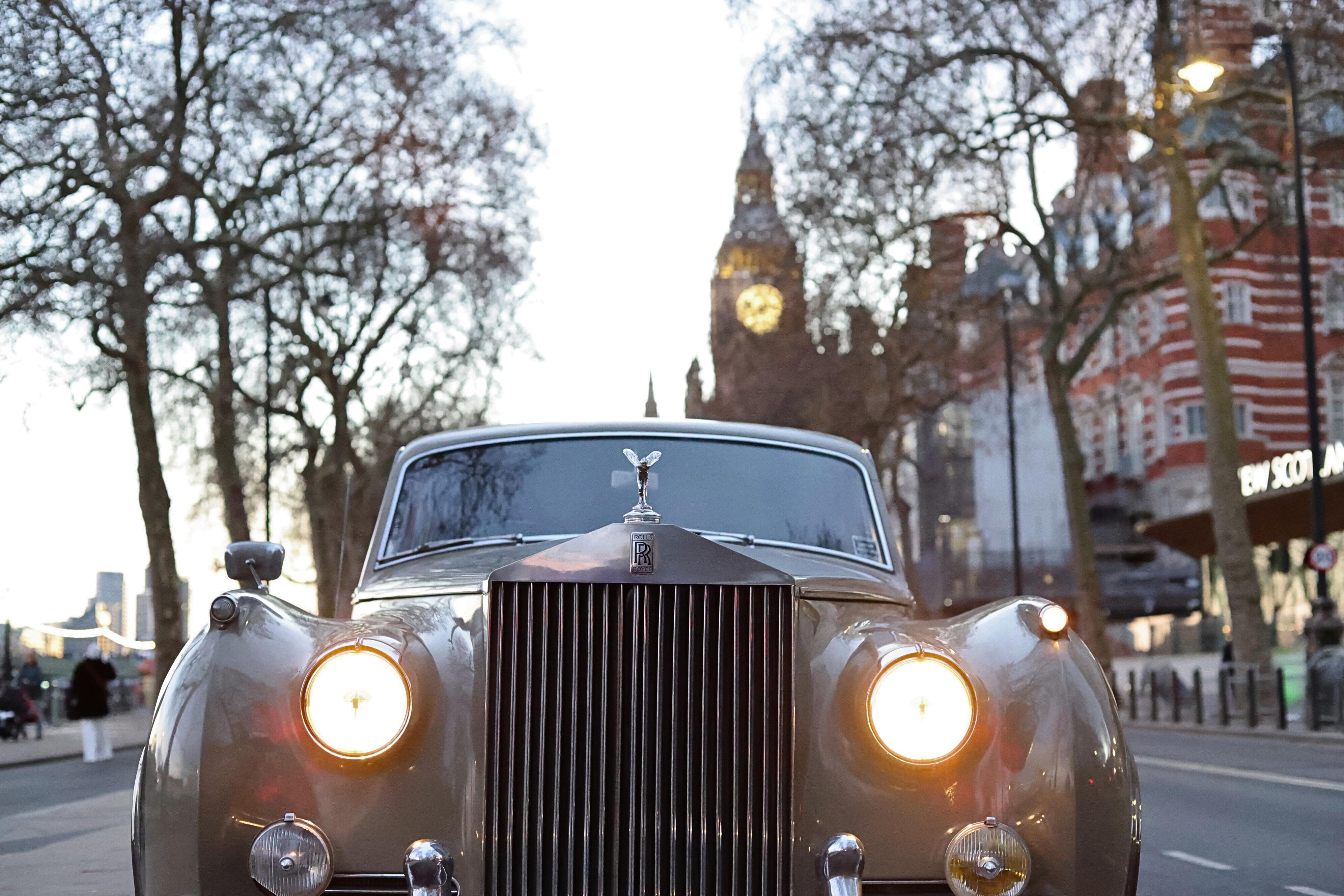 Private Vintage Rolls-Royce Tour of London