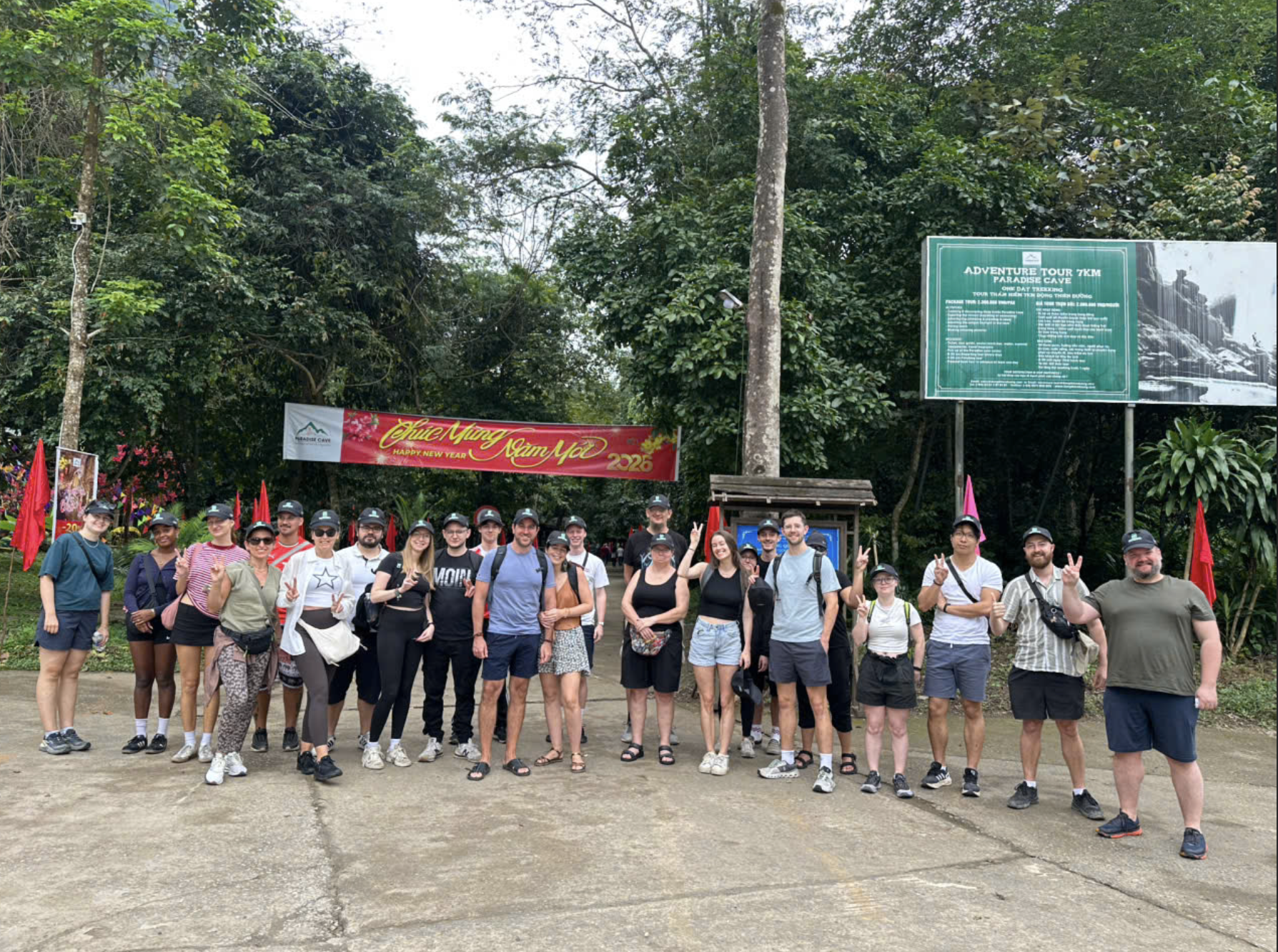 Phong Nha Cave boat tour Son River dragon boat and Paradise Cave karst — image 90