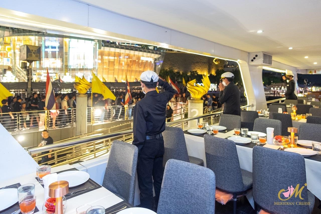 Bangkok: Chao Phraya Meridian Buffet Dinner Cruise
