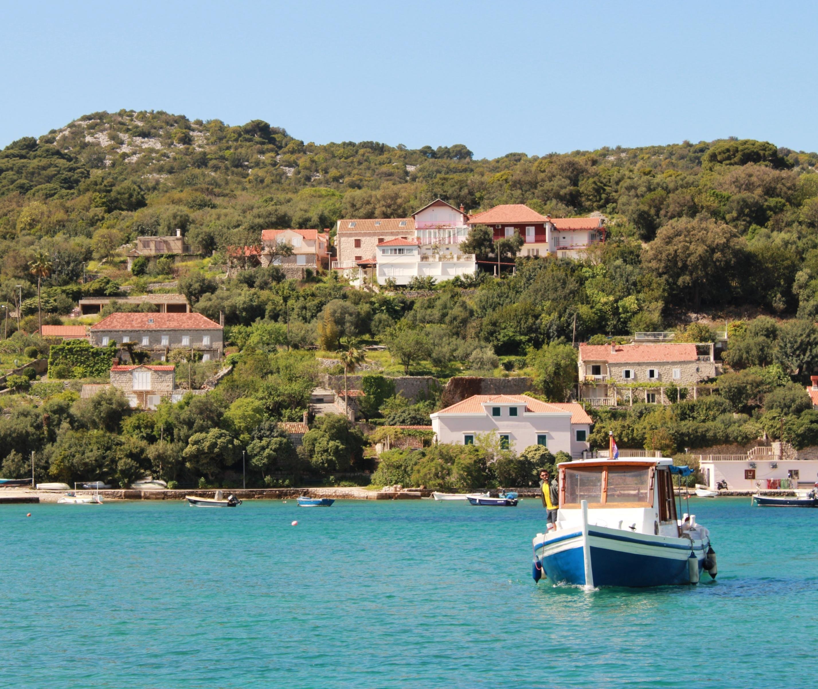 Full-Day Blue Cave & Elaphiti Islands Cruise from Dubrovnik