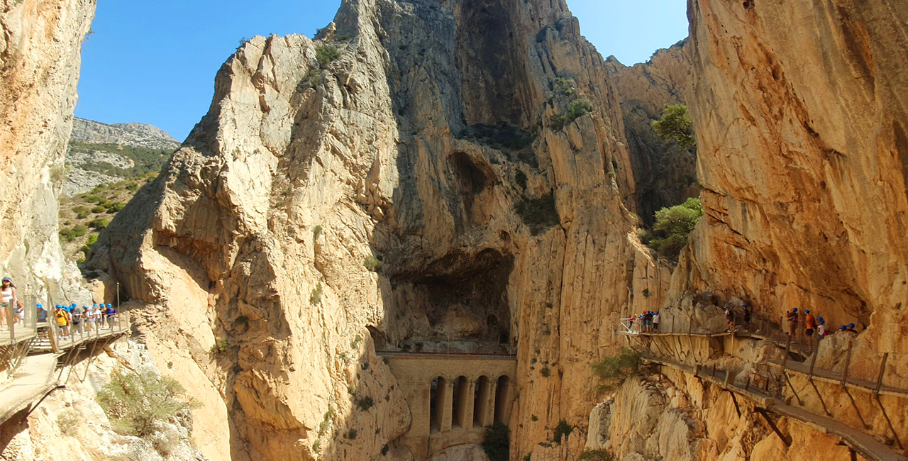Caminito del Rey guided tour from Málaga — cliffside walkway above the Gaitanes Gorge, Andalusia — image 15