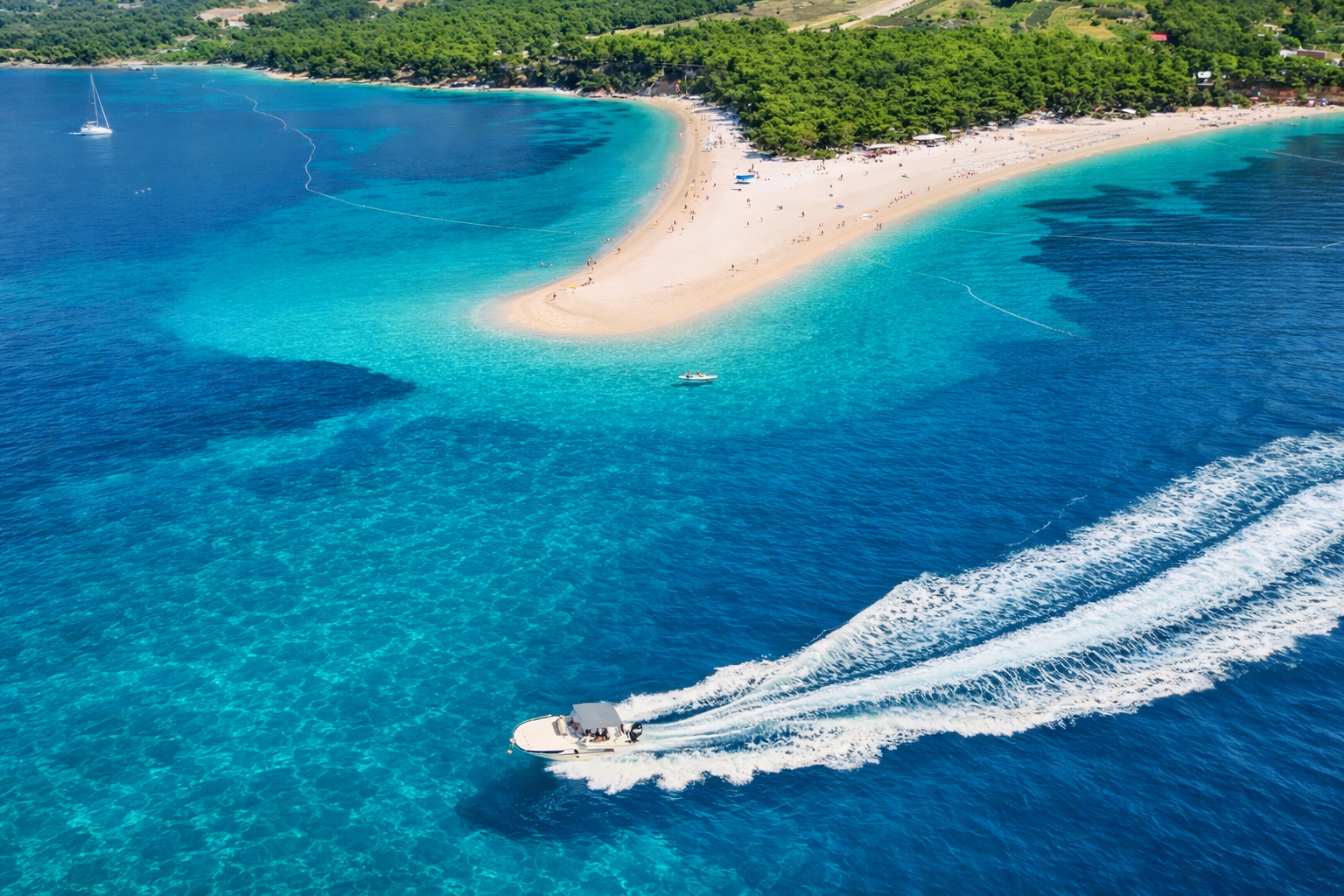 Makarska: Three-Island Speedboat Adventure to Brač, Hvar & Zečevo