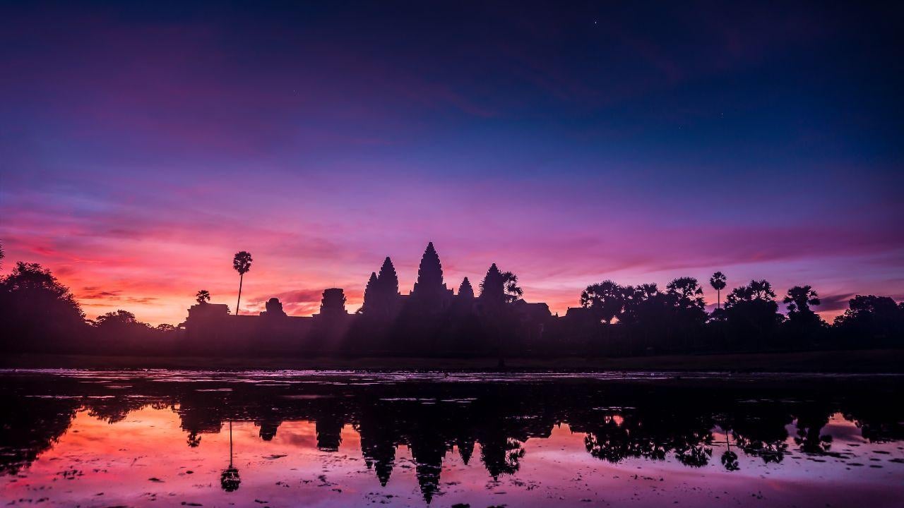 Angkor Wat Sunrise & Tonle Sap 2.5-Day Private Exploration