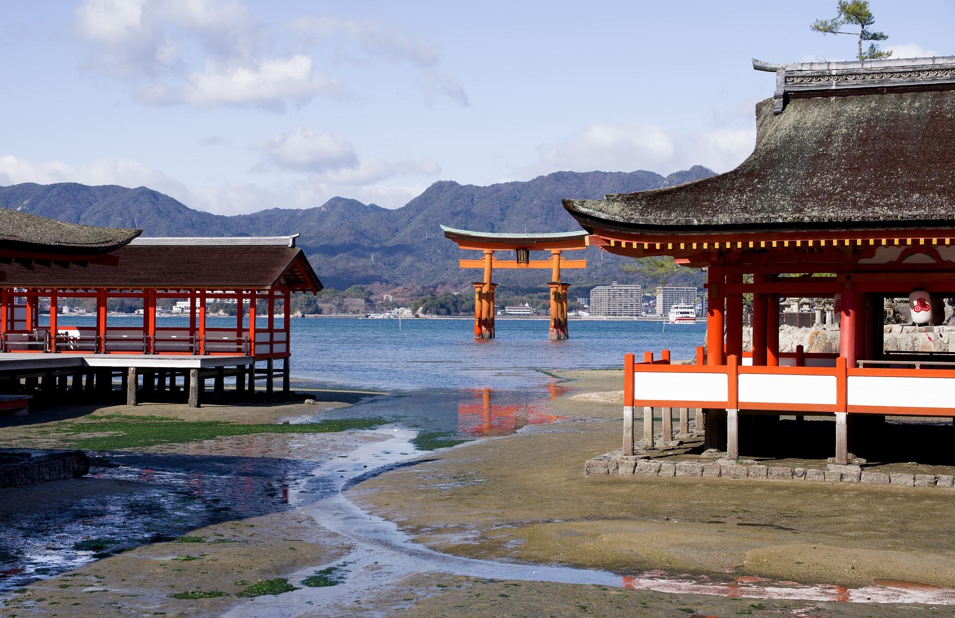 Hiroshima & Miyajima Island Day Trip from Tokyo by Shinkansen