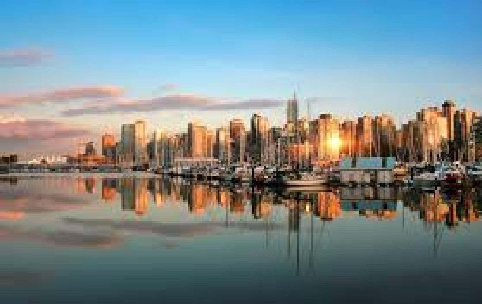 Vancouver: Comprehensive City Sights & Culture Guided Tour