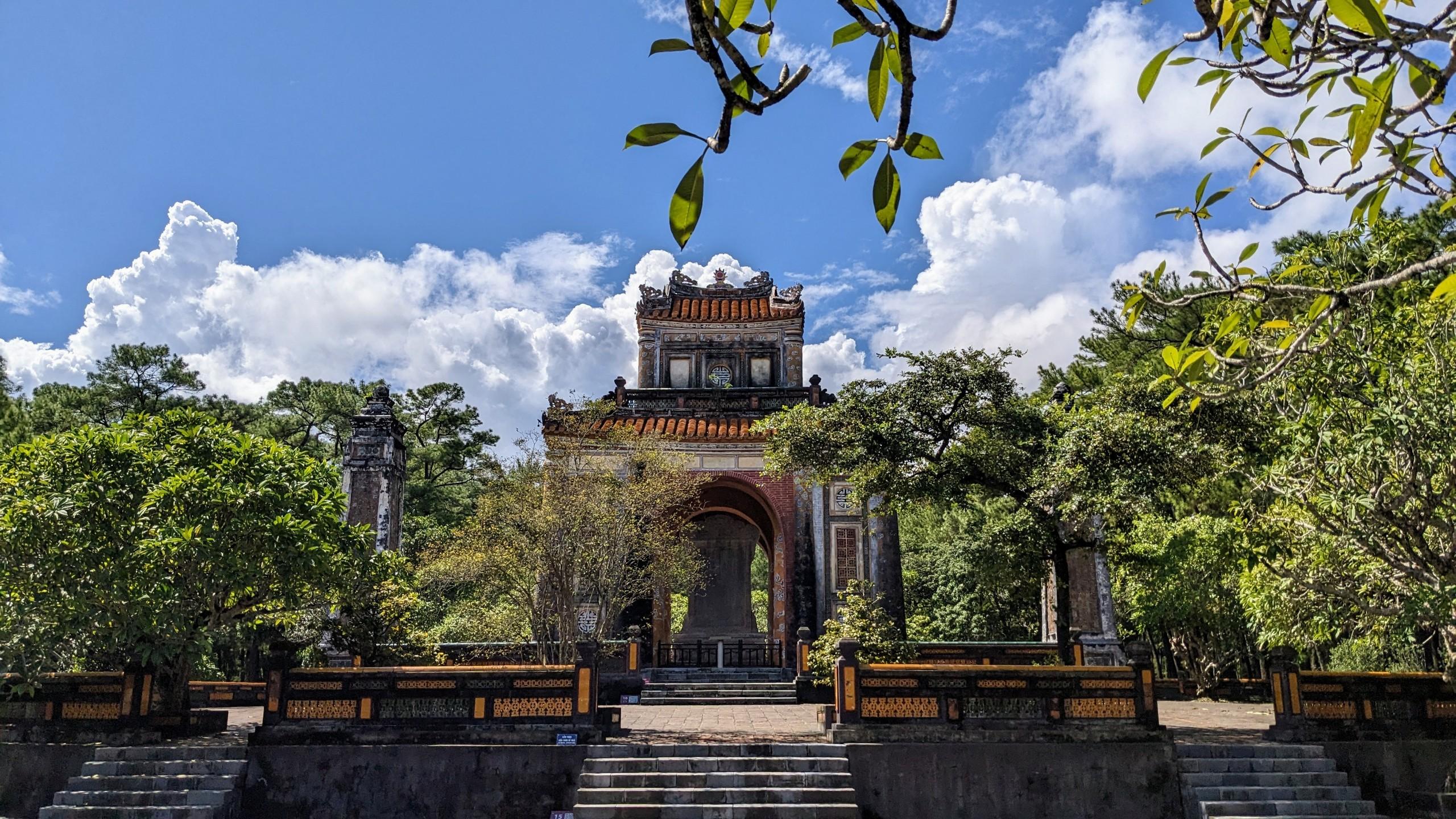Hue Imperial City, Royal Tombs & Perfume River Discovery