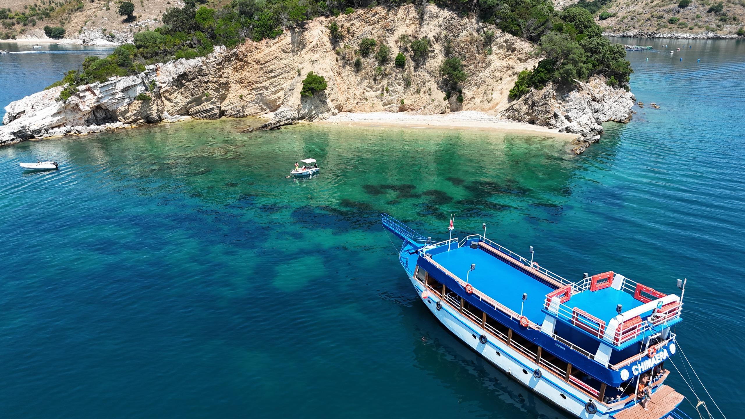 Tongo Island Boat Adventure with Seafood Lunch