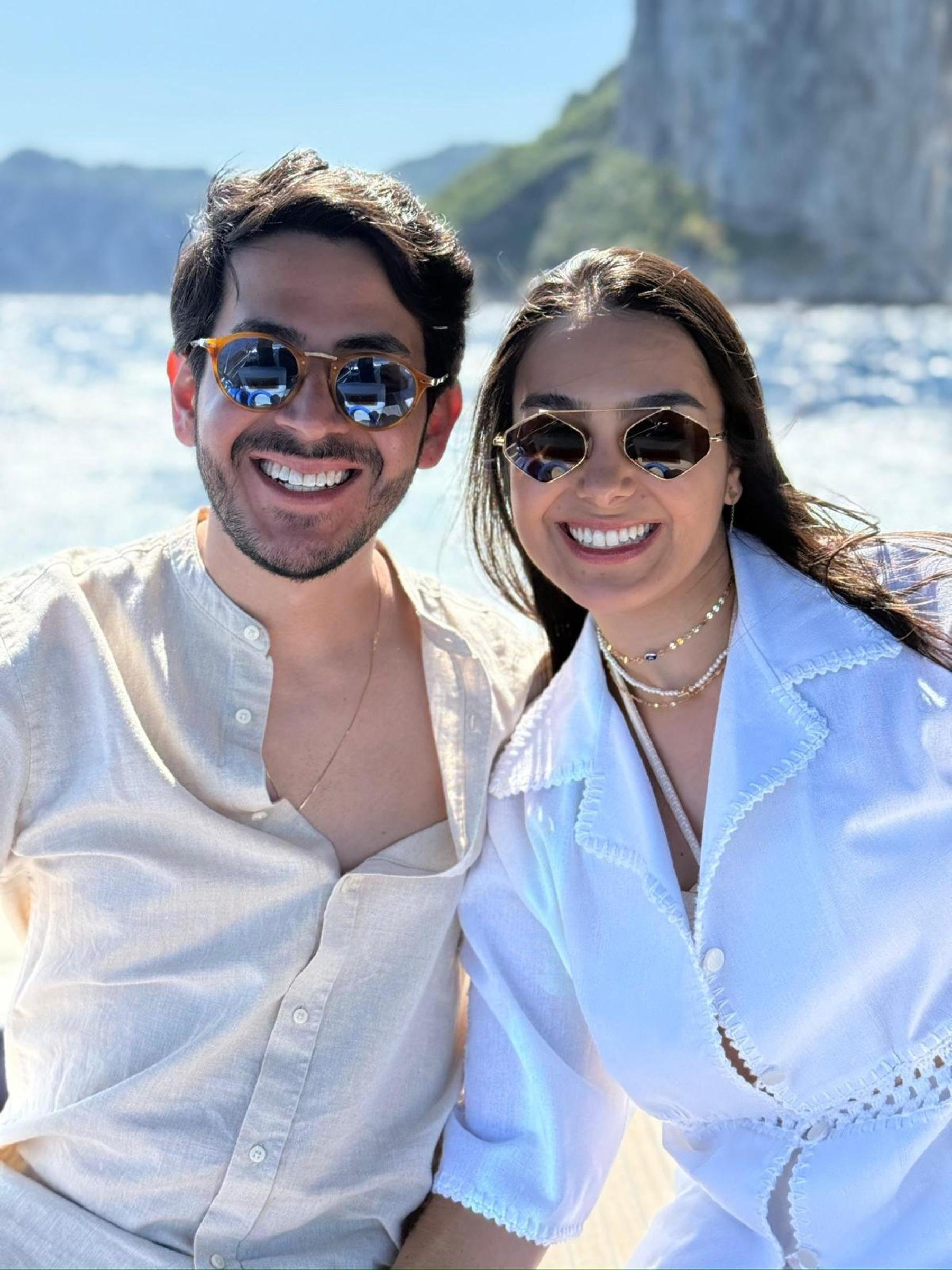 Capri Private Boat Tour: Faraglioni, Sea Caves & Swimming Stops
