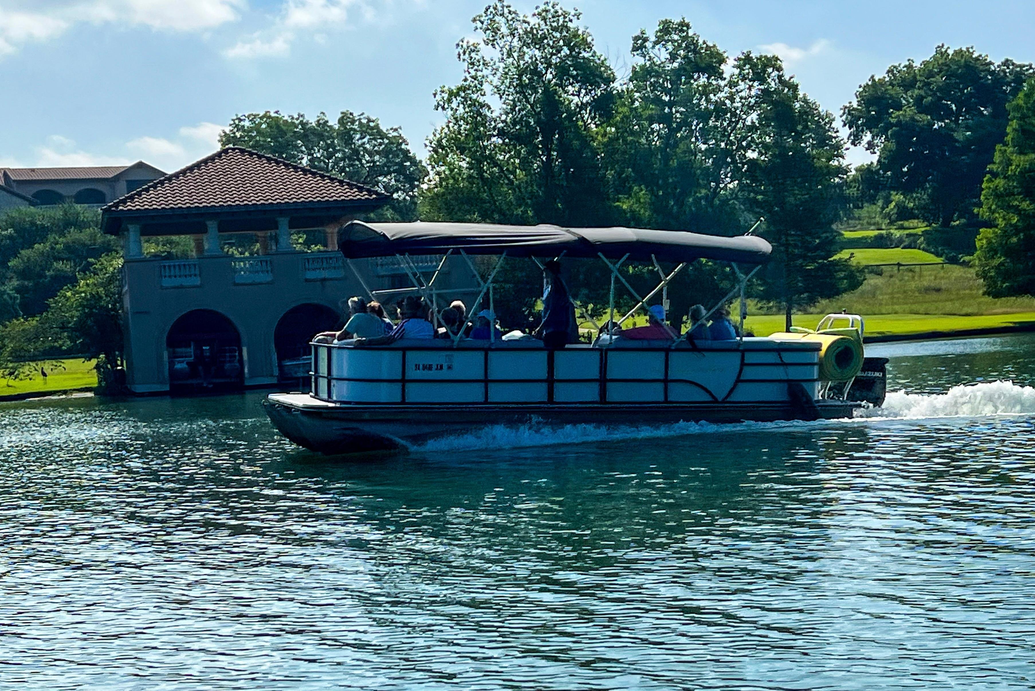 Austin: Scenic Lake Austin Guided Boat Cruise
